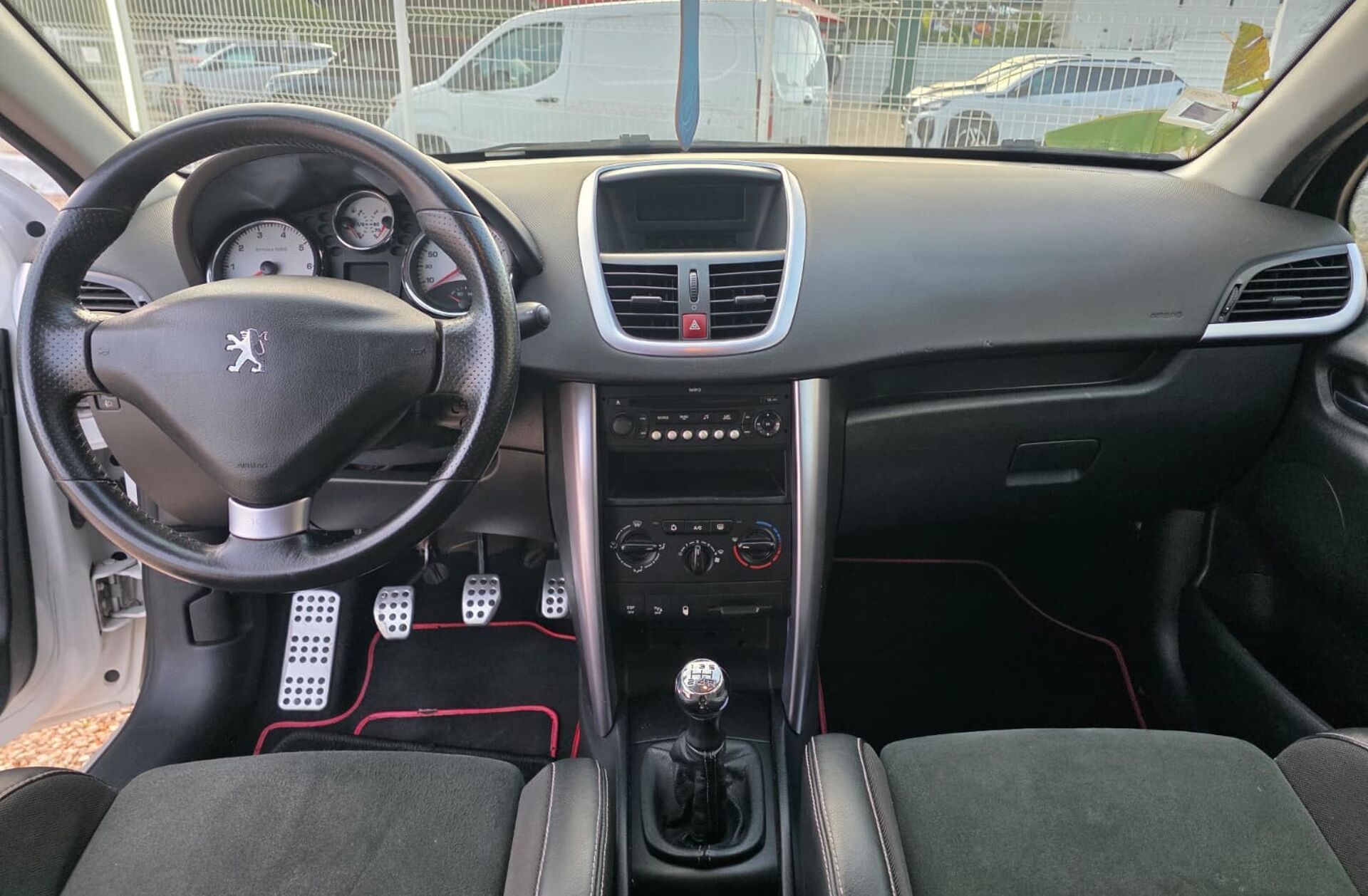 PEUGEOT 207 1.6 THP 16V Rally