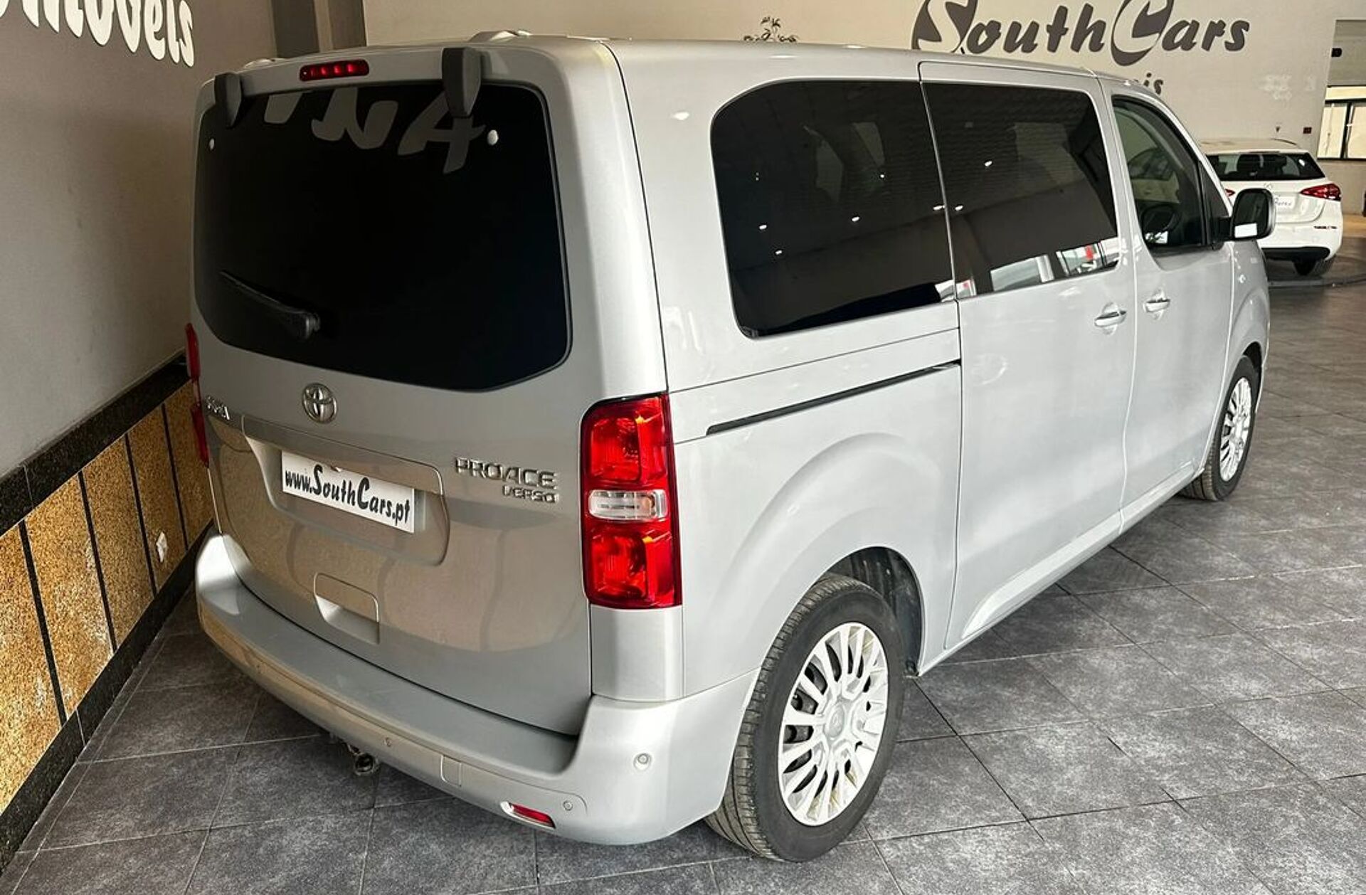 TOYOTA Proace 2.0 D-4D L1 6L