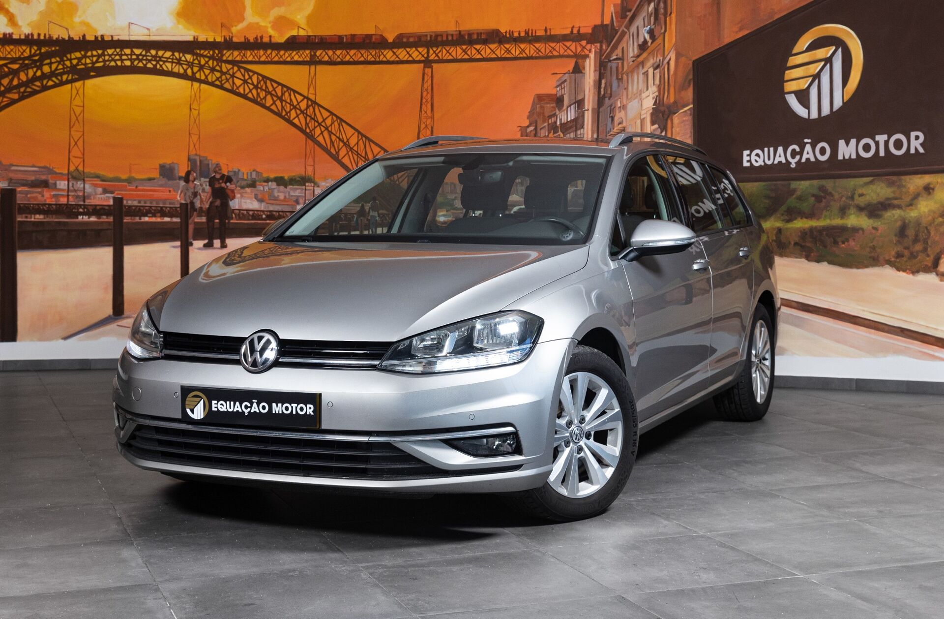 VOLKSWAGEN Golf 1.0 TSI Confortline