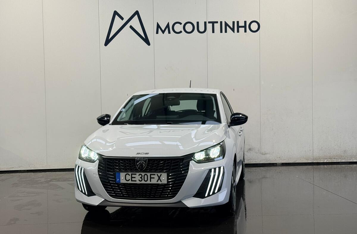 PEUGEOT 208 1.2 PureTech Style