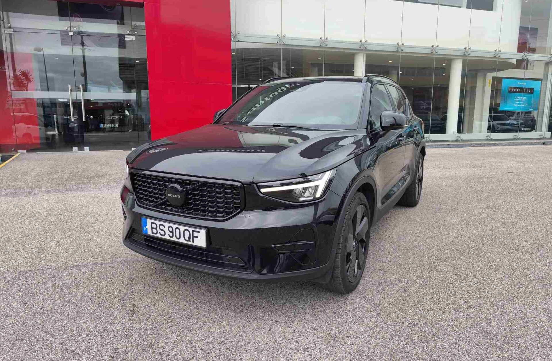 VOLVO XC40 2.0 B3 Black Edition