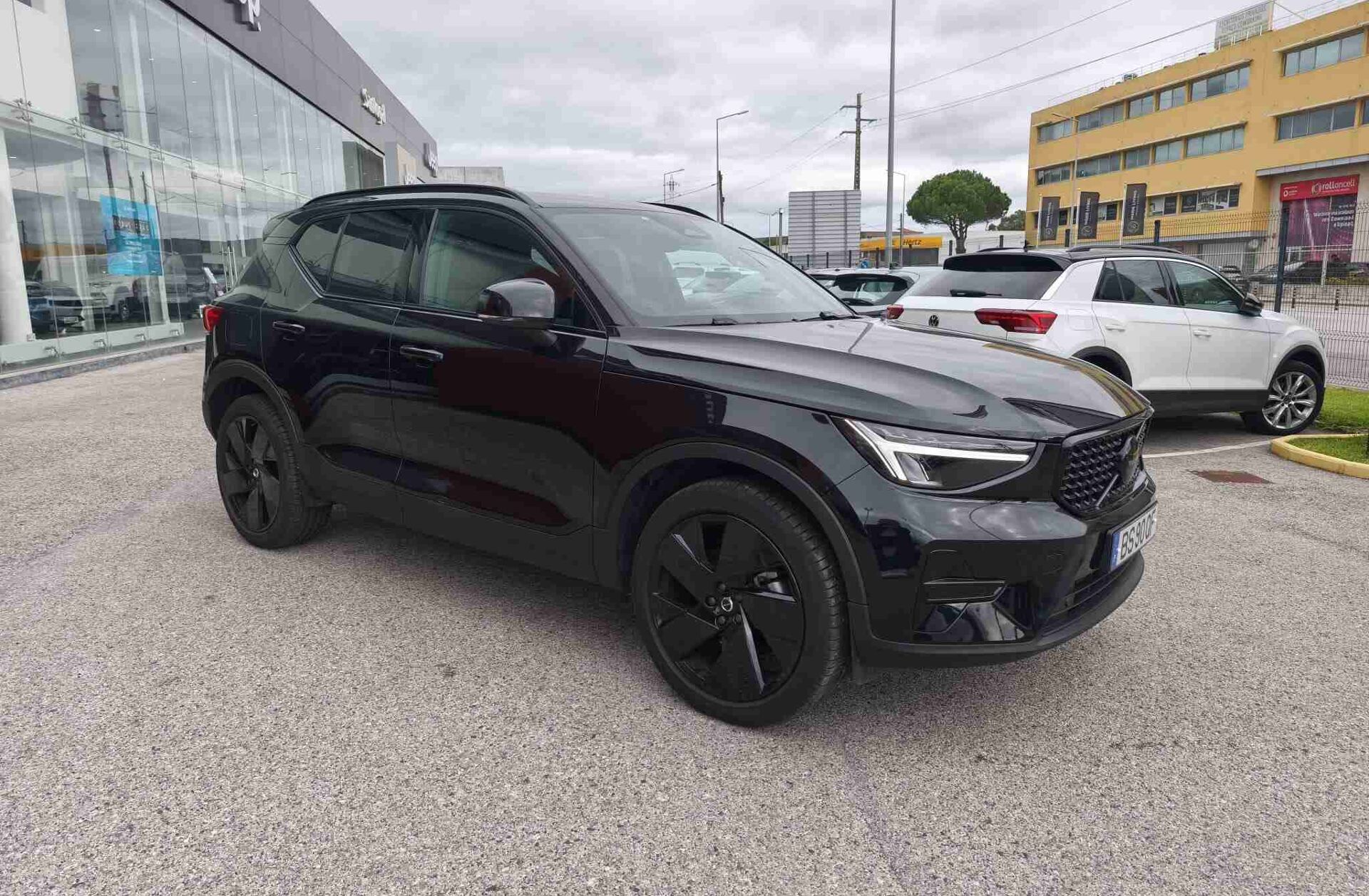VOLVO XC40 2.0 B3 Black Edition