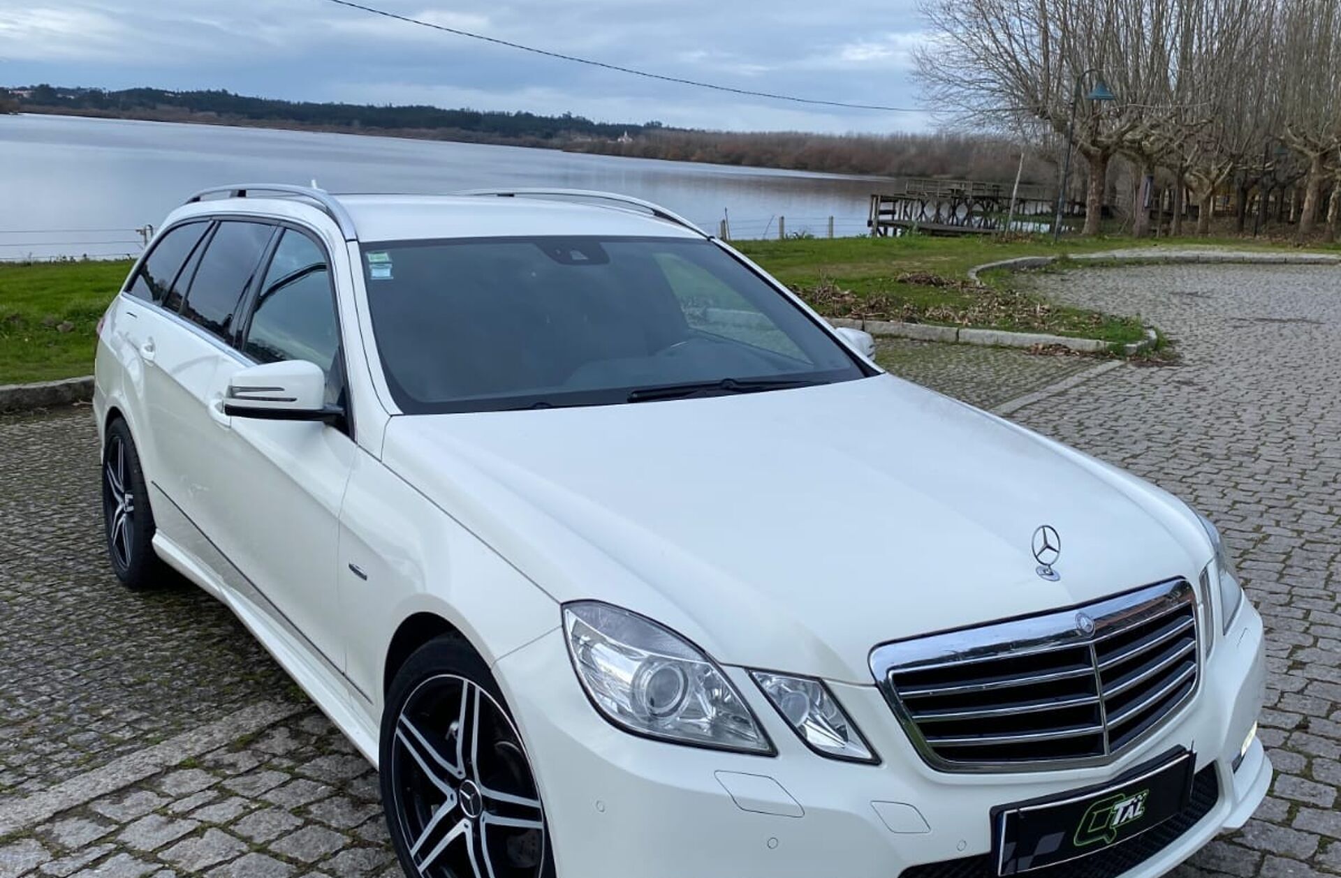 MERCEDES Classe E E 220 CDi Avantgarde BlueEfficiency
