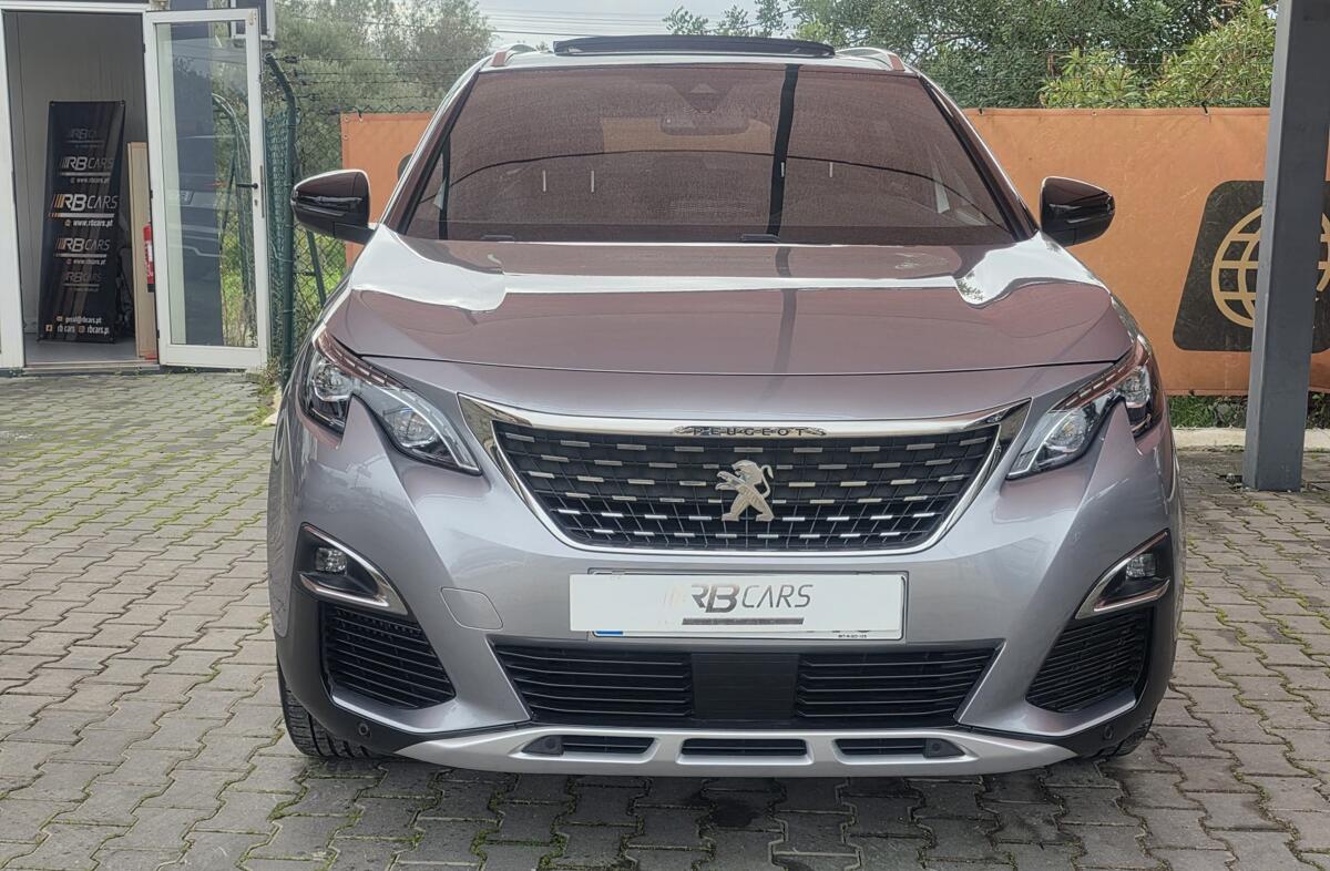 PEUGEOT 5008 1.2 PureTech GT Line