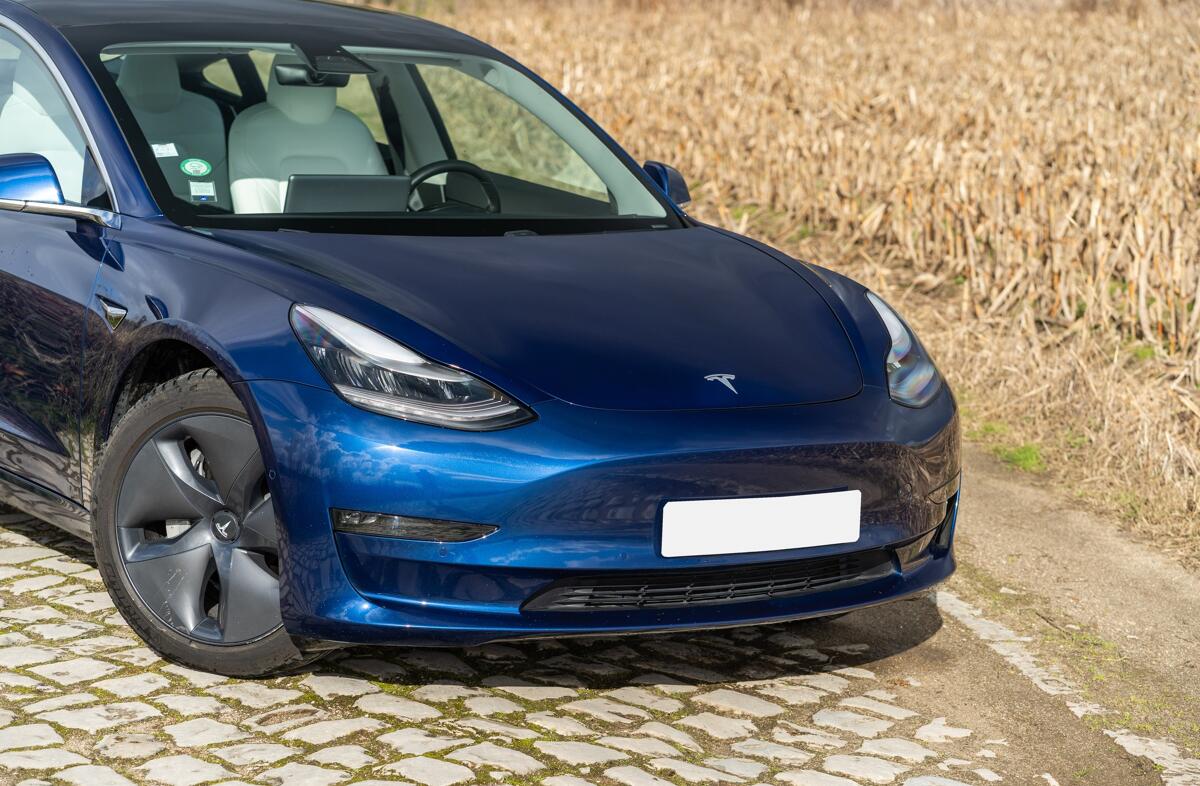 TESLA Model 3 Long-Range Dual Motor AWD