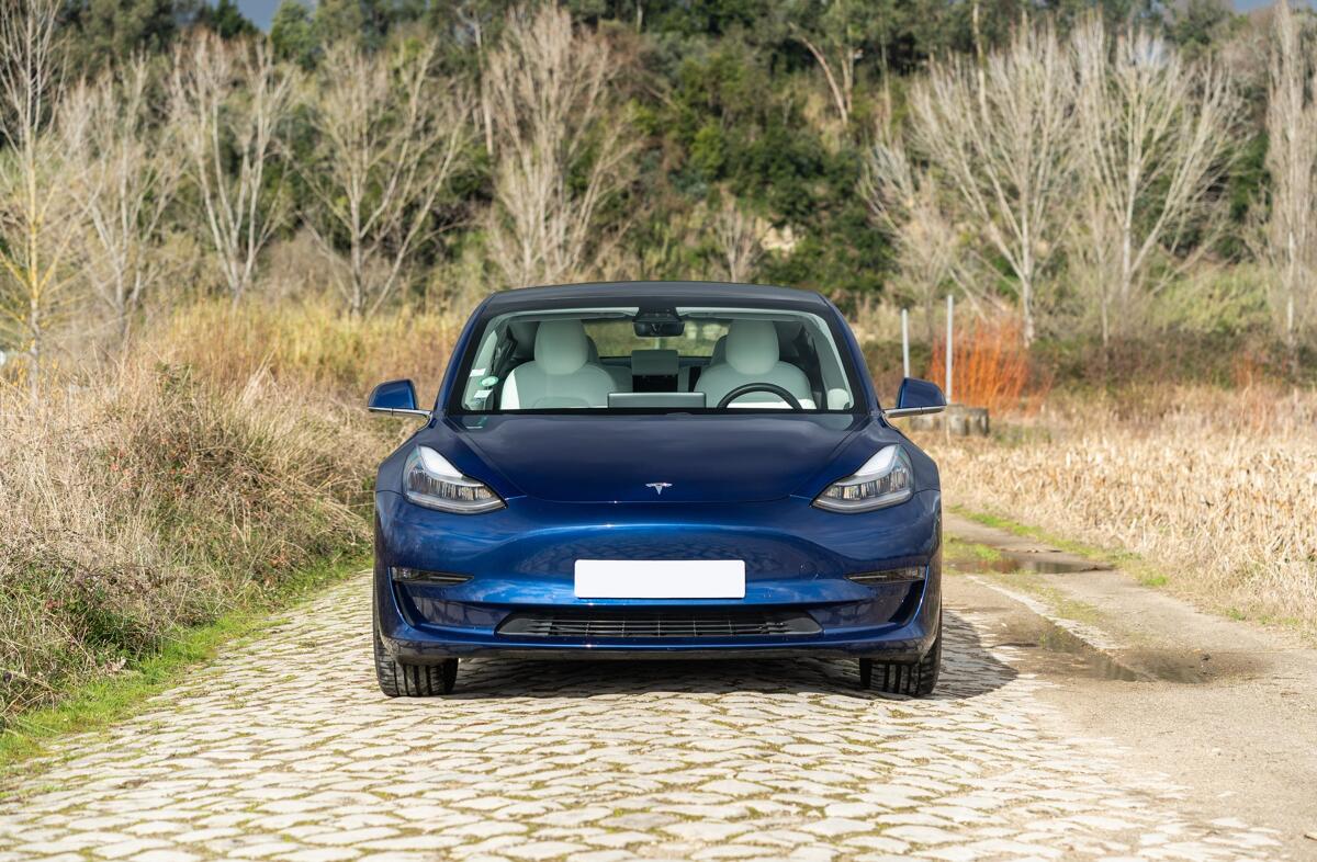 TESLA Model 3 Long-Range Dual Motor AWD