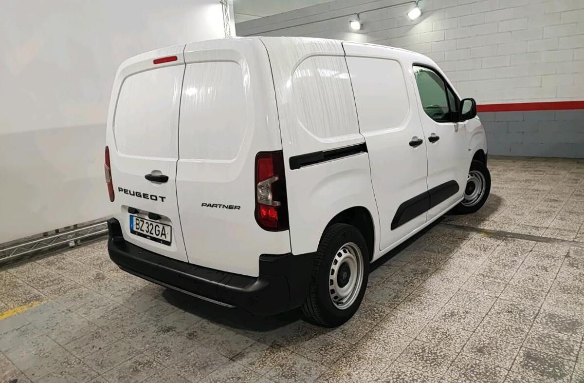 PEUGEOT Partner 1.5 BlueHDi Standard
