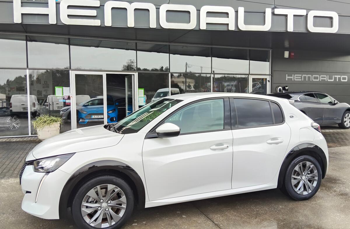 PEUGEOT 208 e- 50 kWh Active Pack