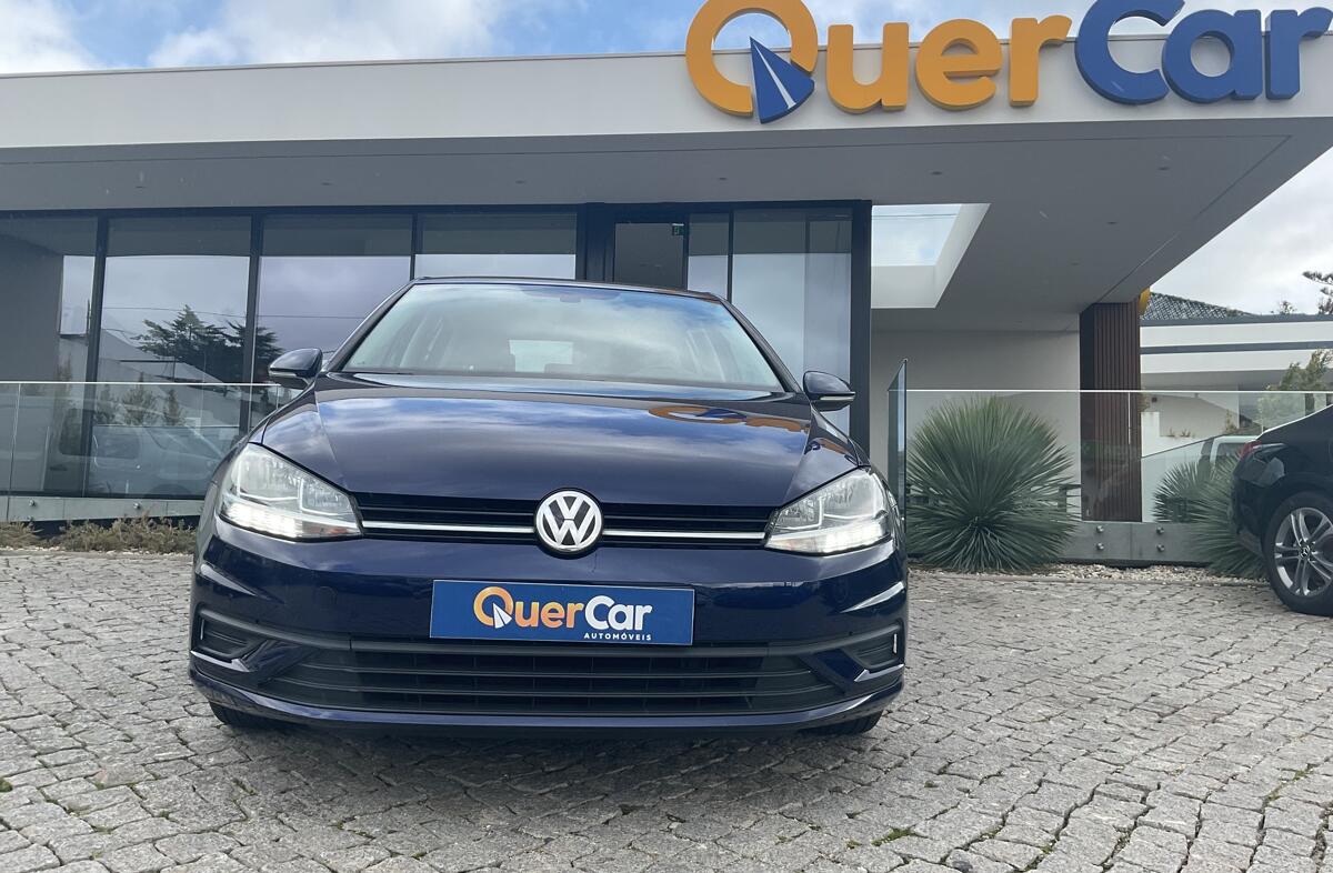 VOLKSWAGEN Golf 1.0 TSI Trendline Pack