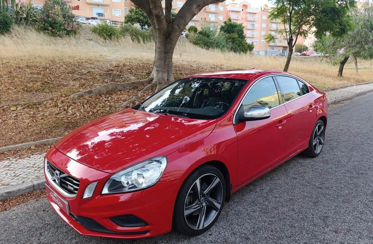 VOLVO S60 1.6 D2 Drive R-Design Start/Stop