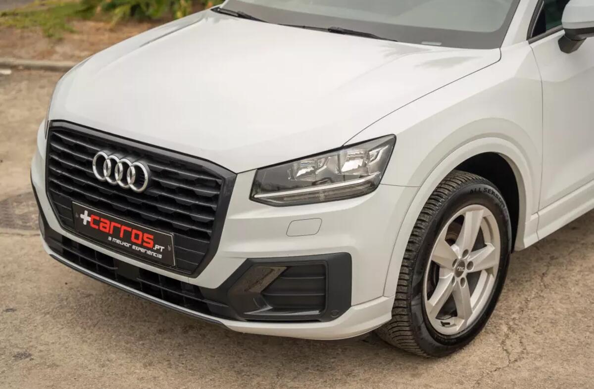 AUDI Q2 30 TFSI Design S tronic