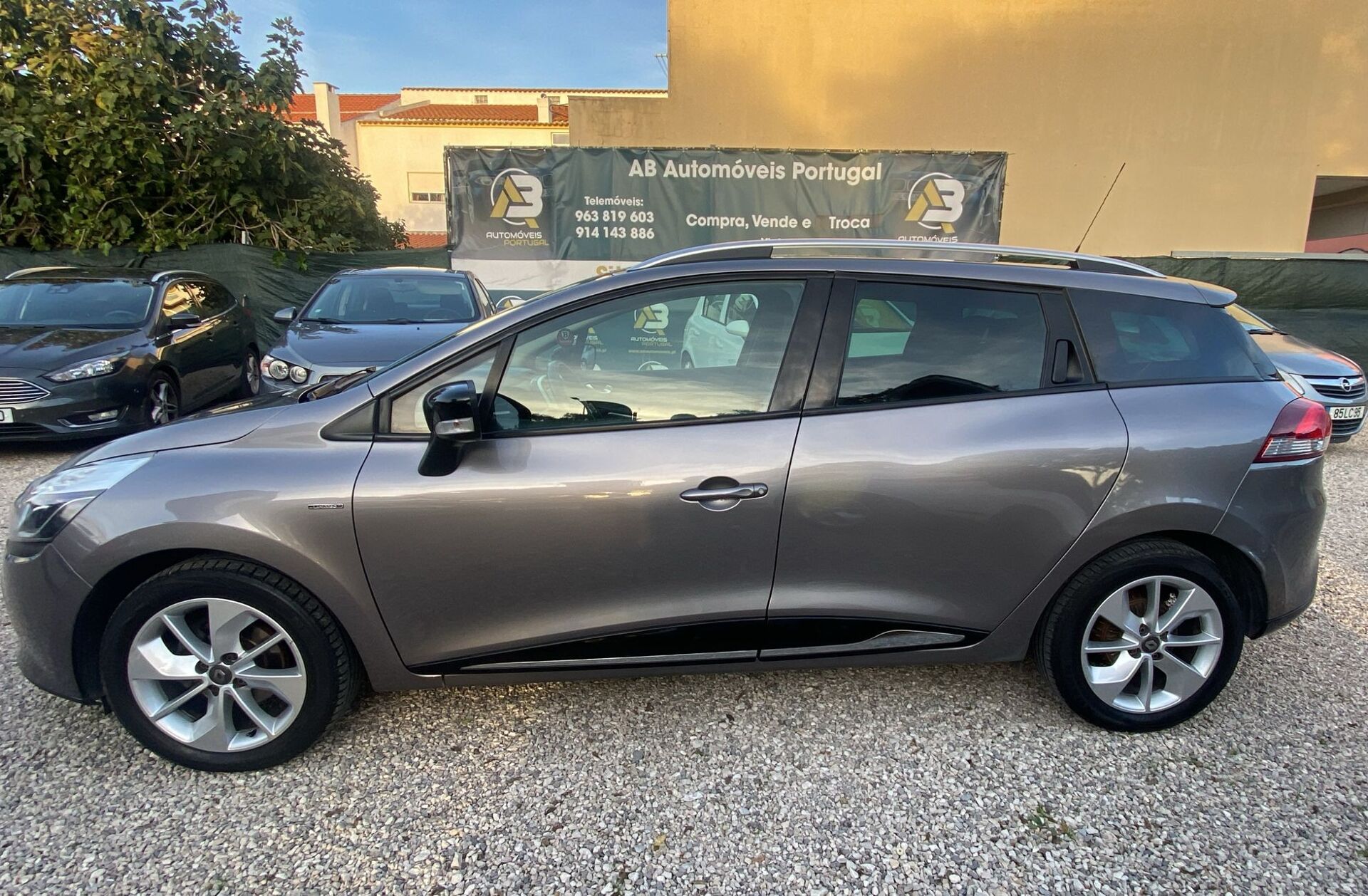 RENAULT Clio 0.9 TCE Limited