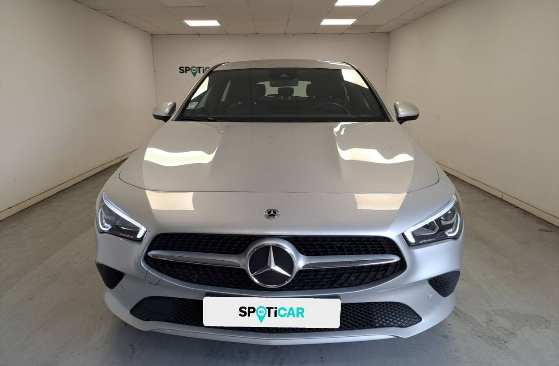 MERCEDES EQA 250+ Electric Art