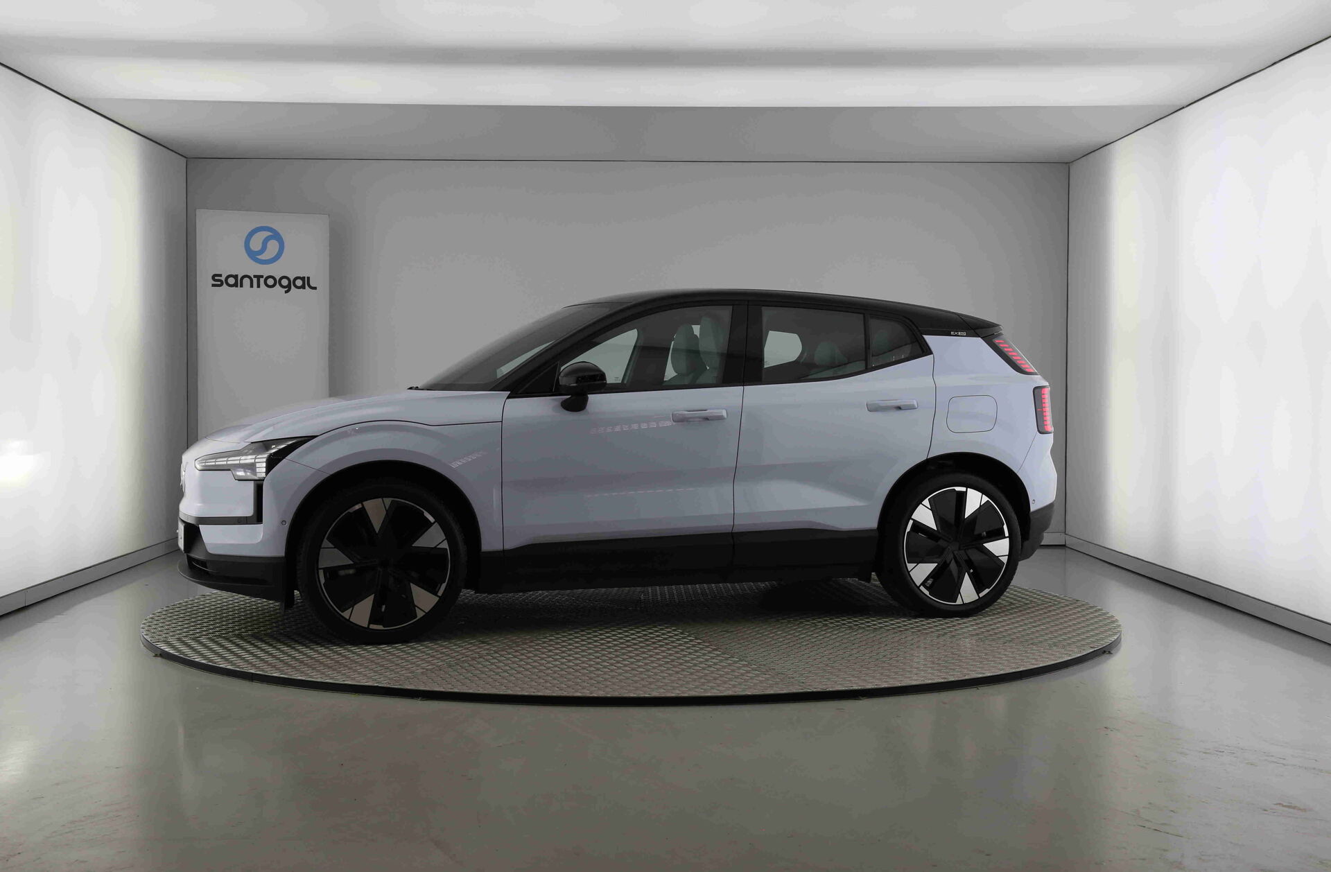 VOLVO EX30 69 kWh Twin Motor Ultra