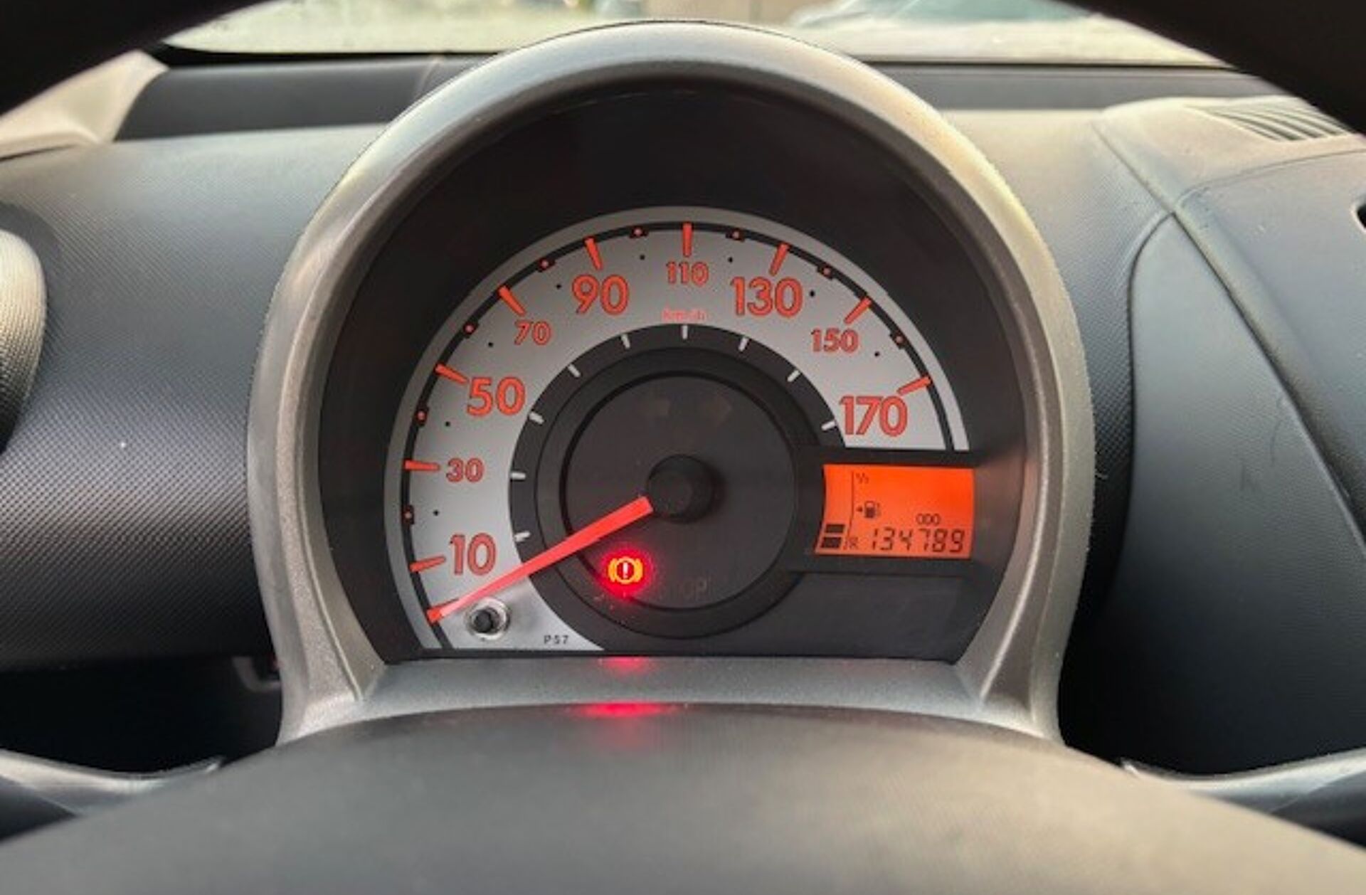 PEUGEOT 107 1.0 Urban