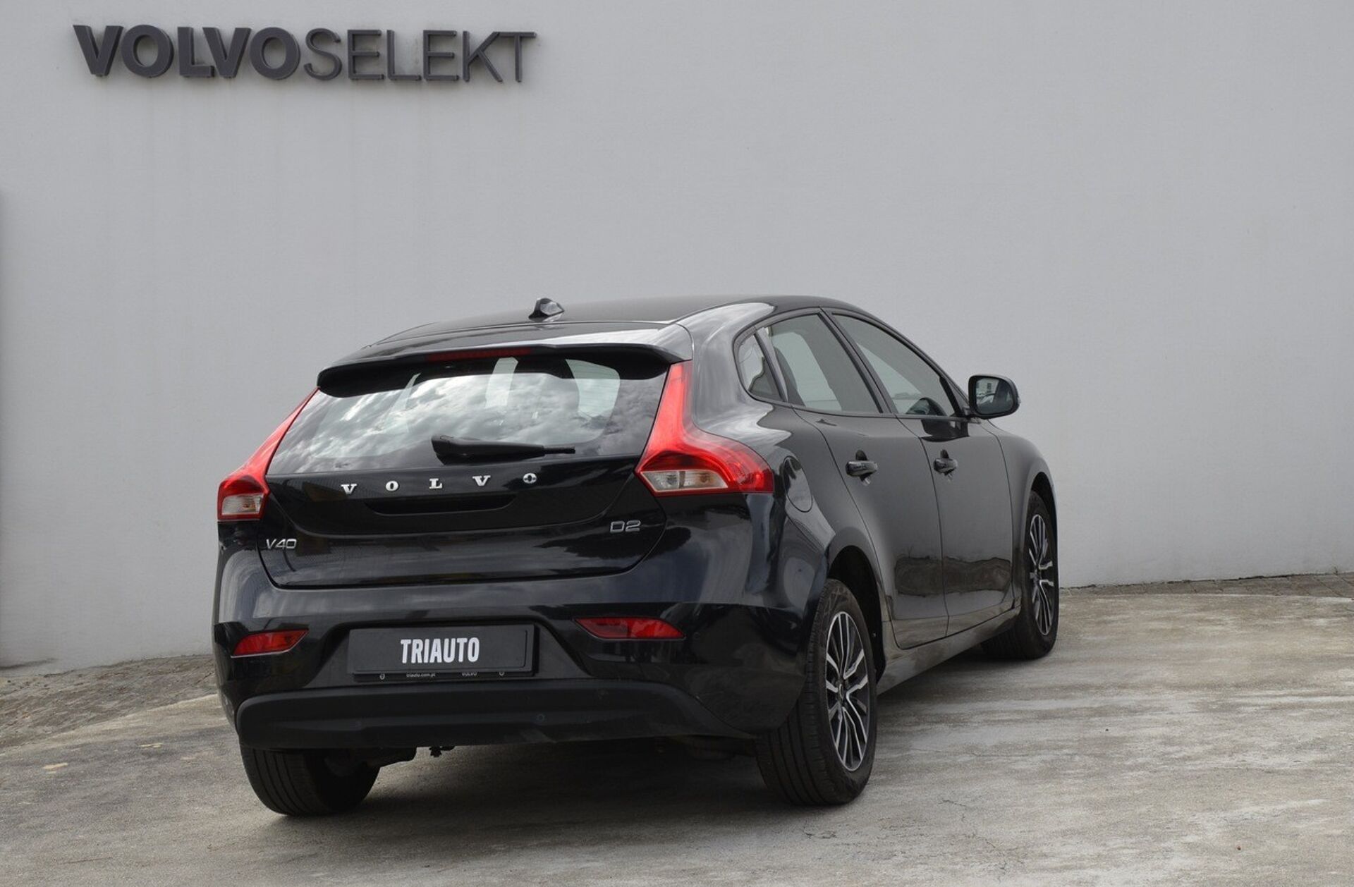 VOLVO V40 2.0 D2 Momentum Geartronic