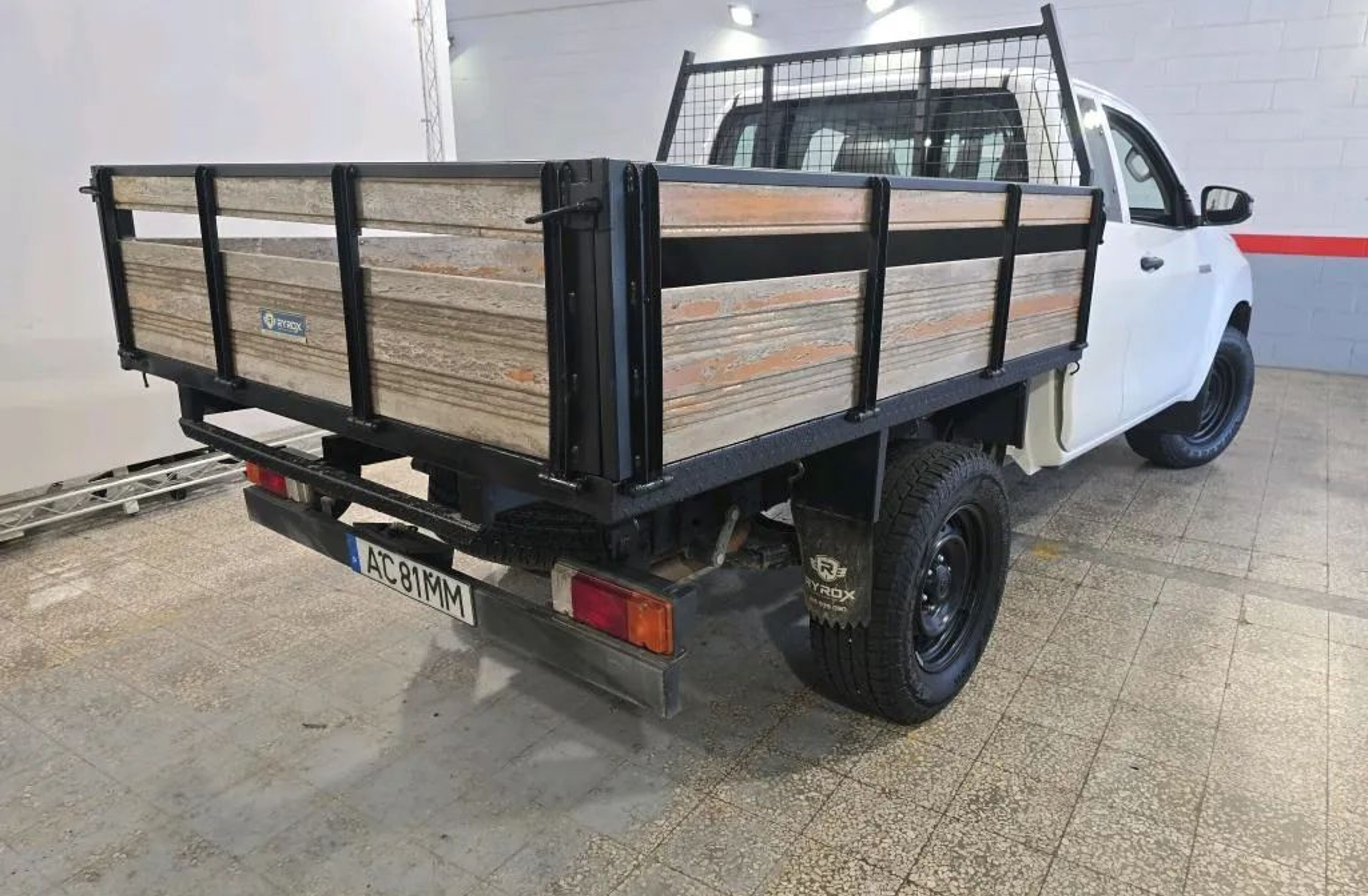 TOYOTA Hilux 2.4 D-4D 4WD CE CH