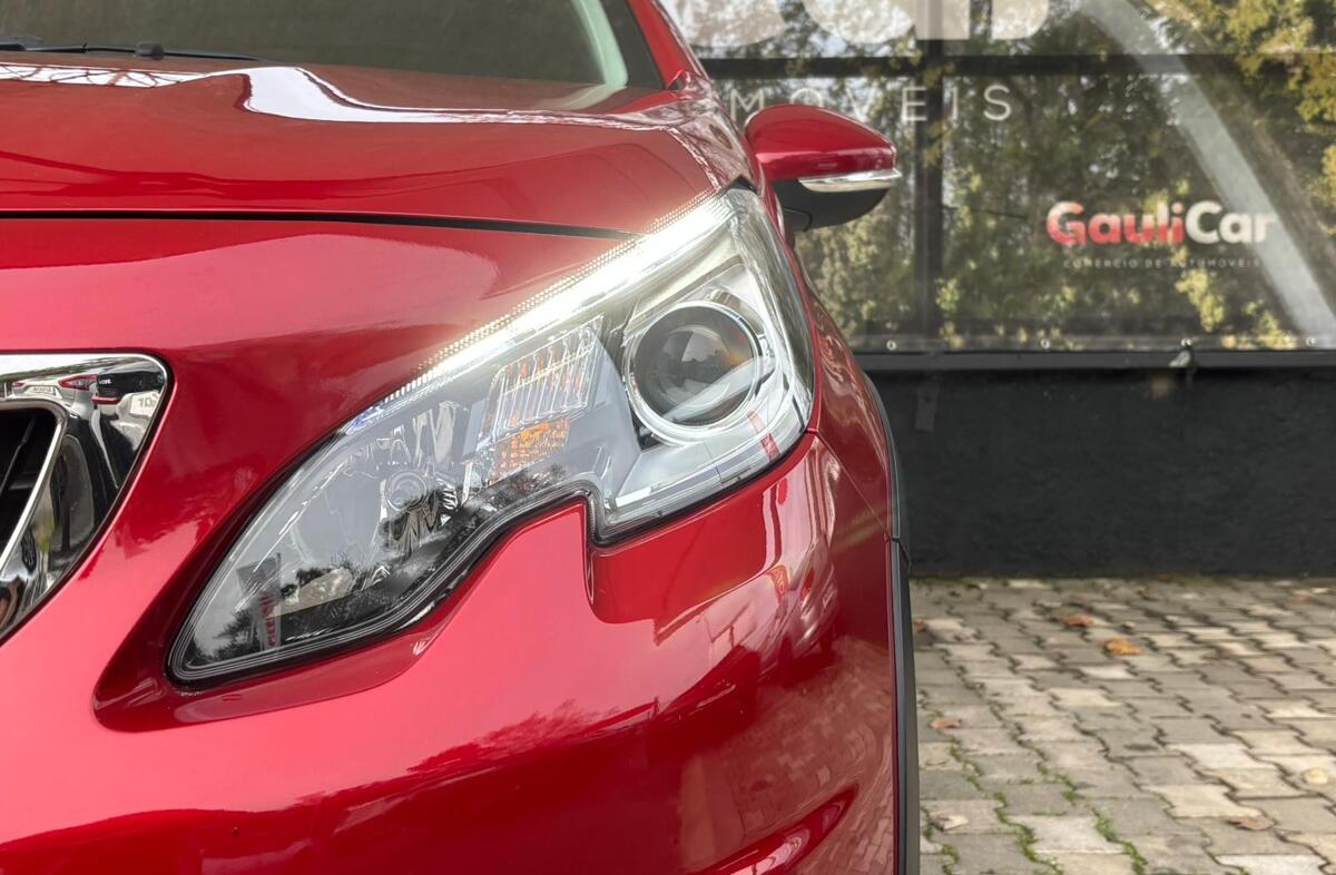 PEUGEOT 2008 1.6 BlueHDi Allure