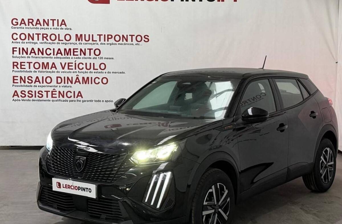 PEUGEOT 2008 1.2 PureTech Style