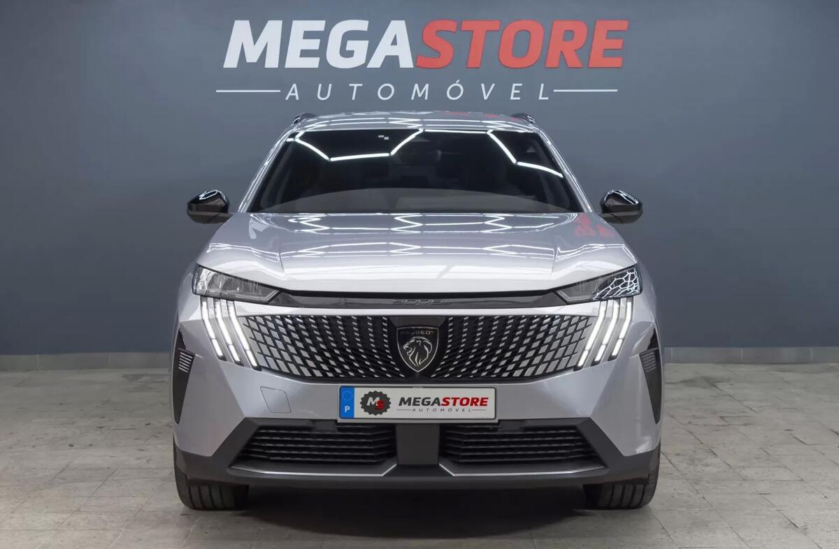 PEUGEOT 5008 1.2 Hybrid Allure e-DCS6