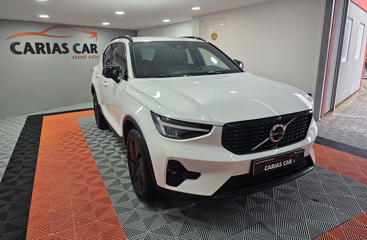 VOLVO XC40 1.5 T4 PHEV Inscription Expression