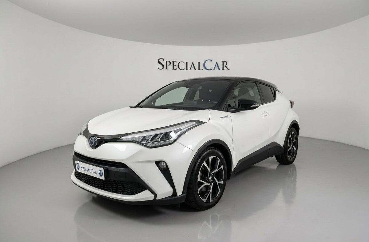 TOYOTA C-HR 1.8 Hybrid Square Collection