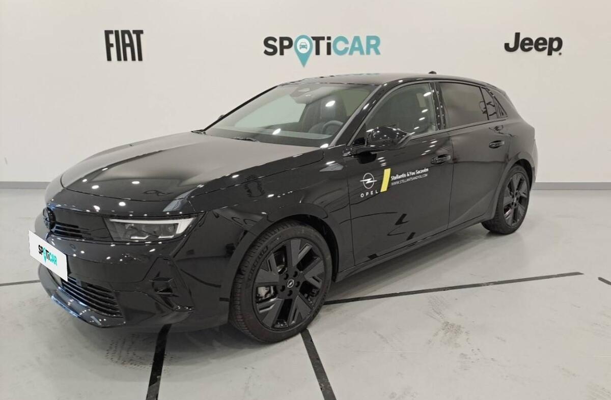 OPEL Astra 54 kWh GS