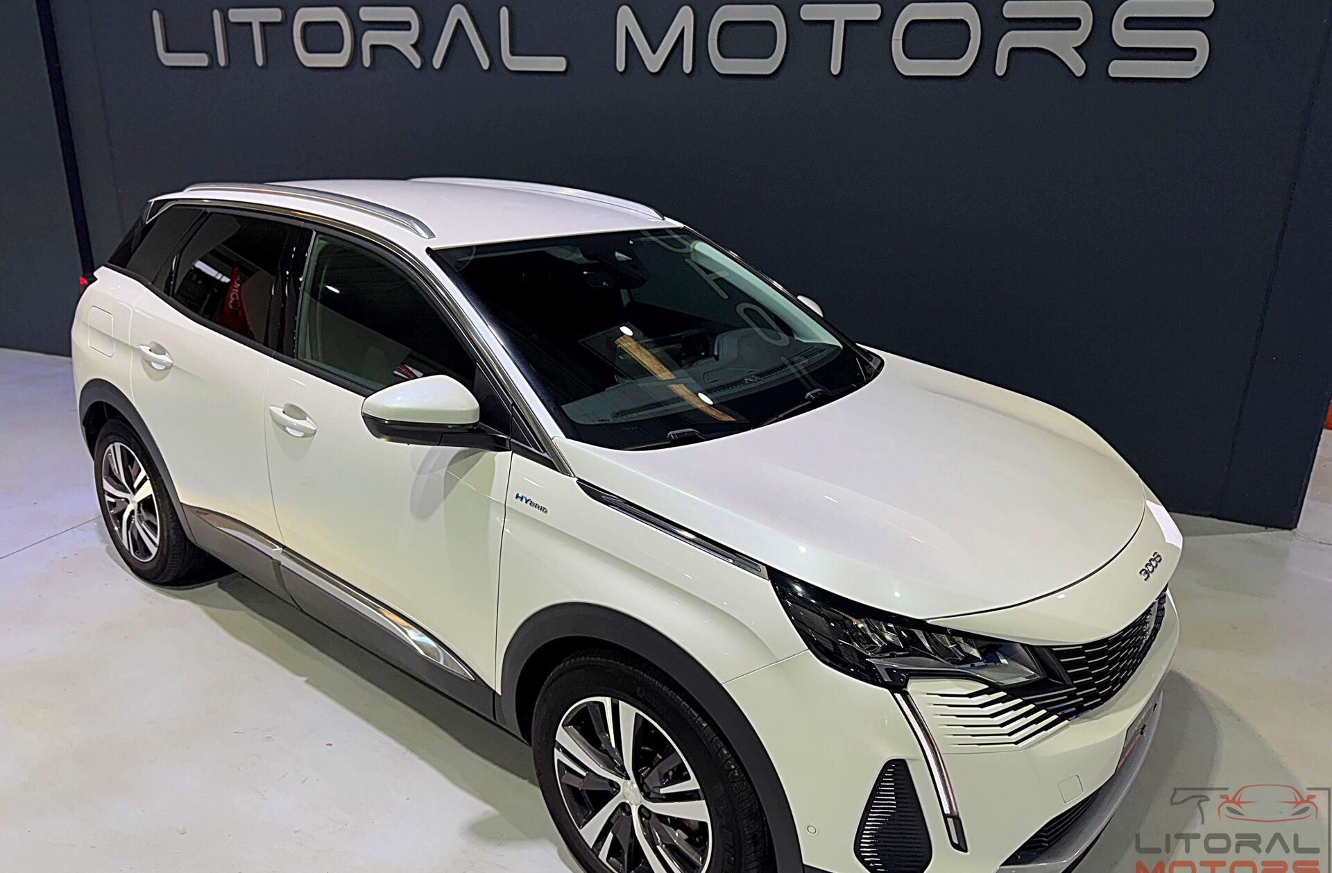 PEUGEOT 3008 1.6 Hybrid Allure Pack e-EAT8