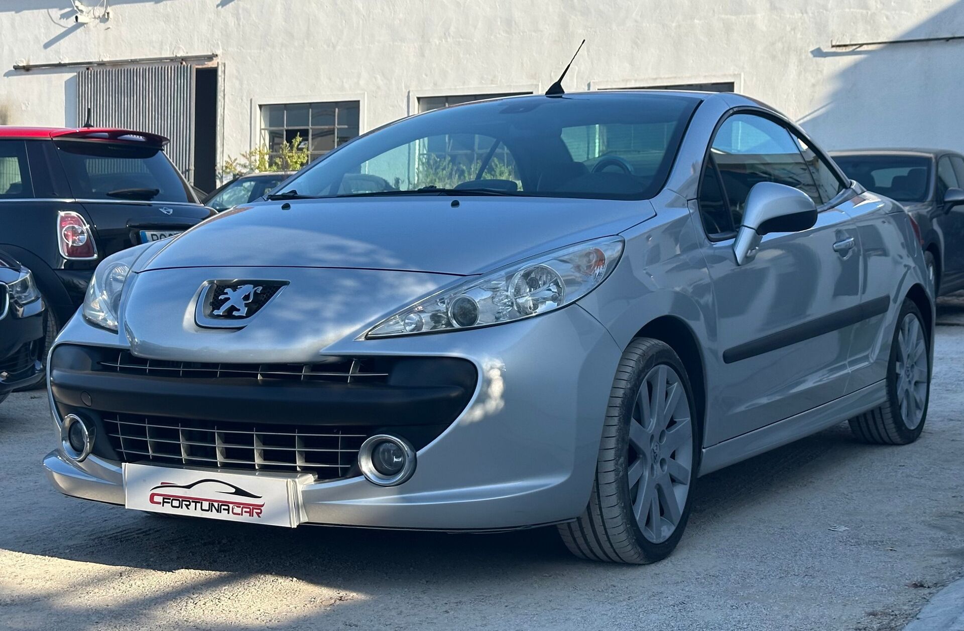 PEUGEOT 207 CC 1.6 THP 16V Sport
