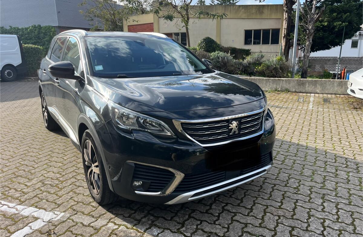 PEUGEOT 5008 1.6 BlueHDi Allure J18