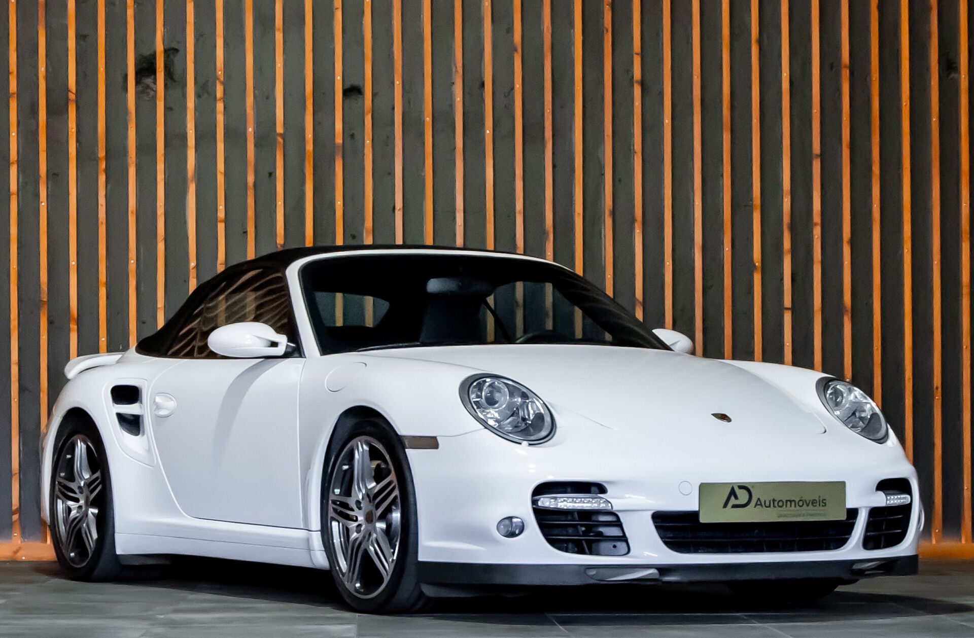 PORSCHE 911 Carrera Turbo