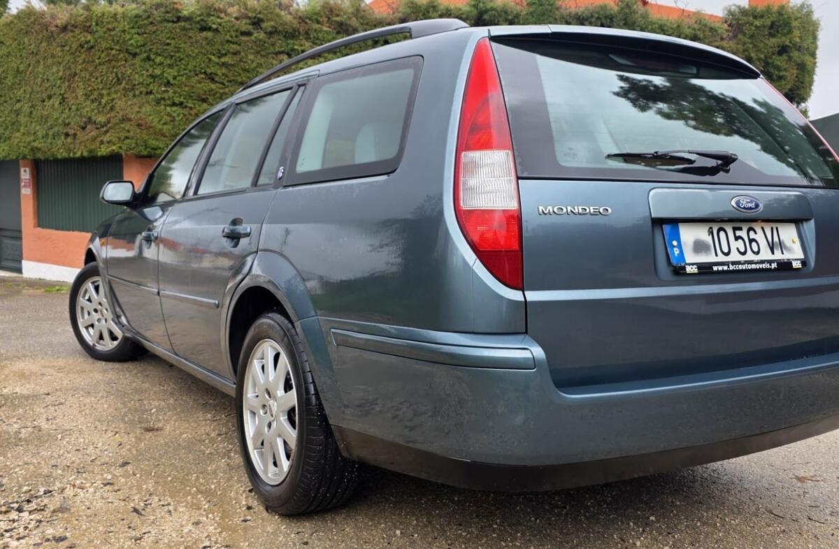 FORD Mondeo SW 2.0 TDCi Ghia Exec.