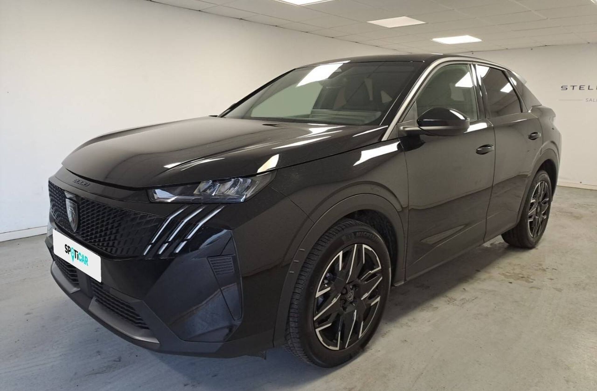 PEUGEOT 3008 1.2 Hybrid Allure e-DCS6