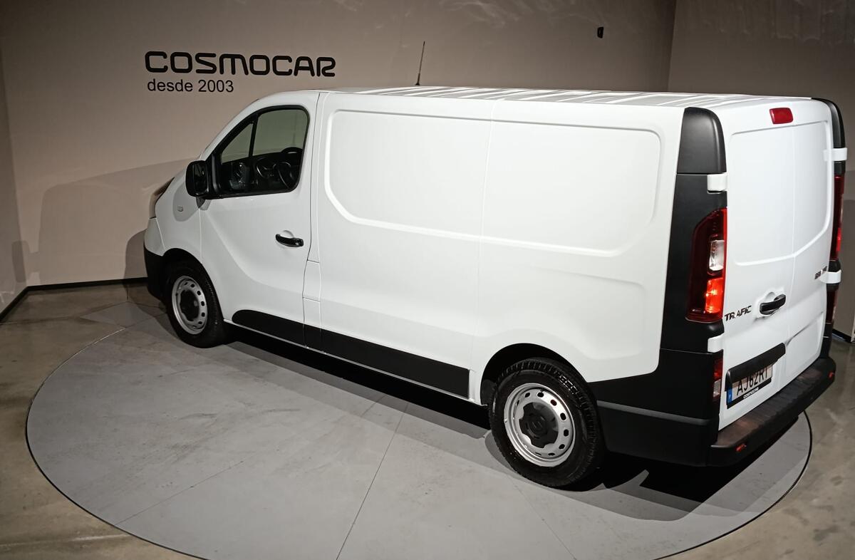 RENAULT Trafic 2.0 Blue dCi L1H1