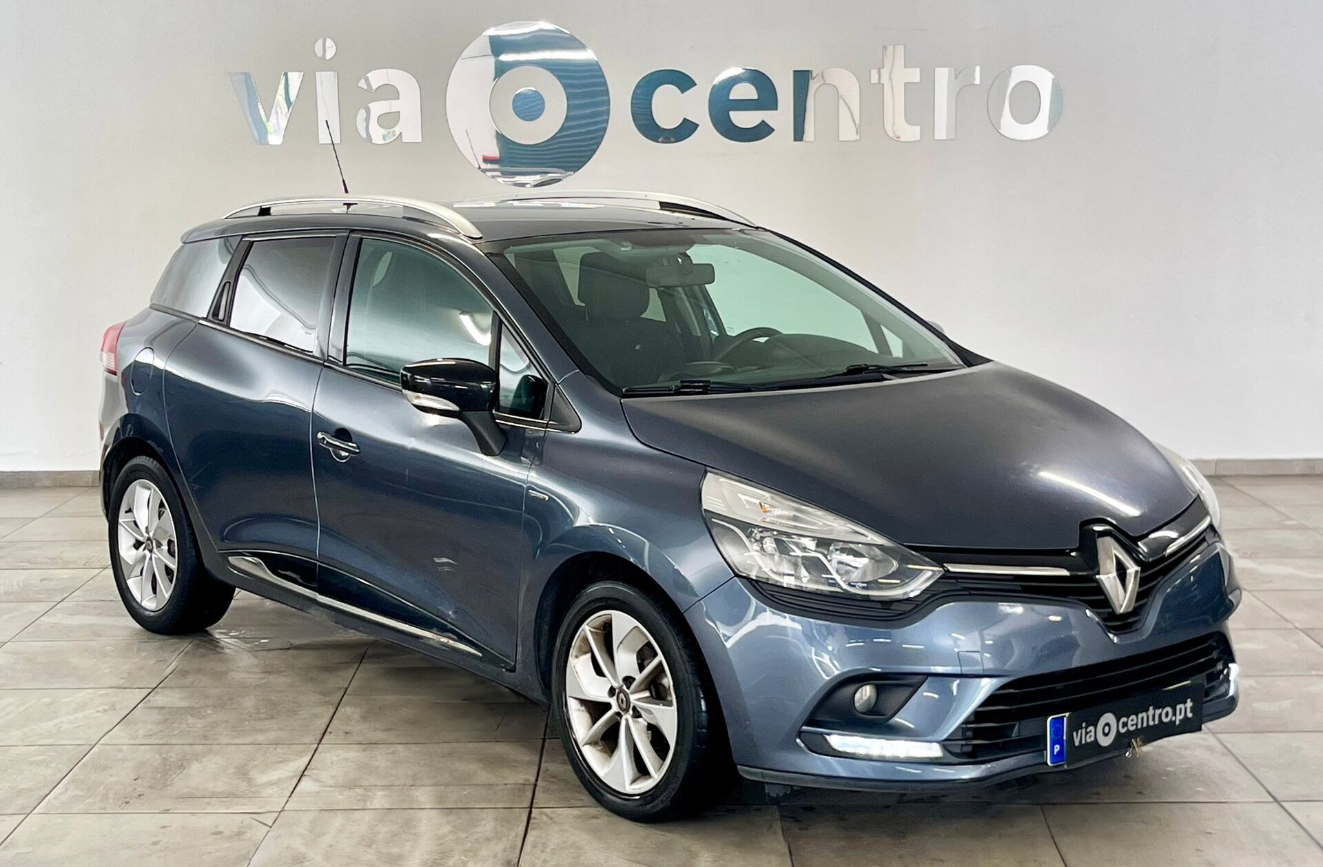 RENAULT Clio 0.9 TCe Limited Edition