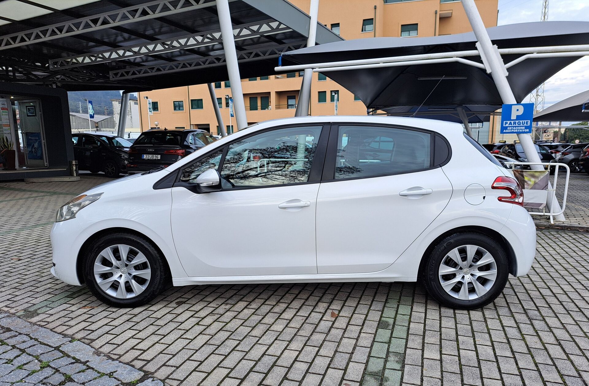 PEUGEOT 208 1.4 HDi Access