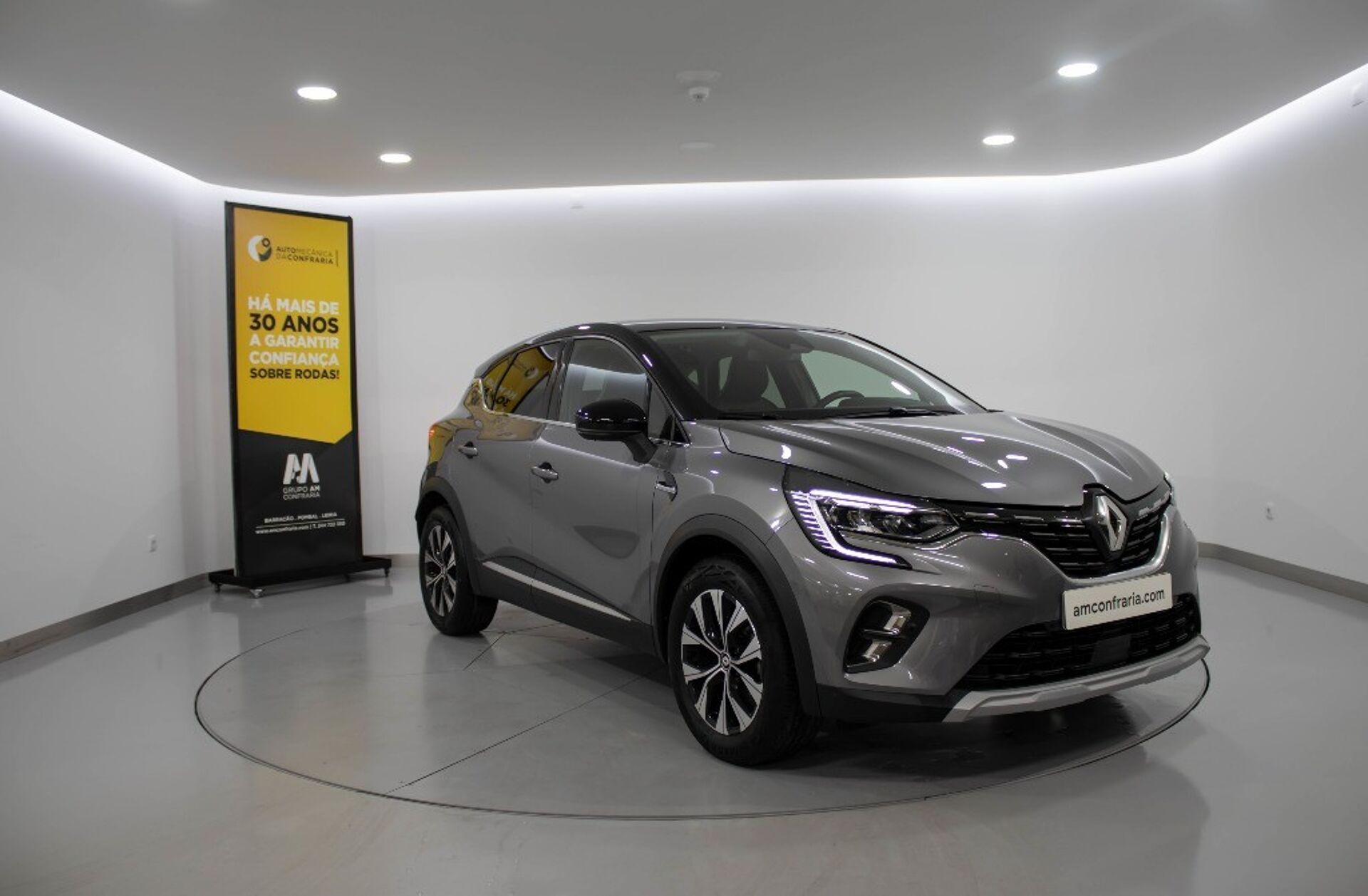 RENAULT Captur 1.0 TCE TECHNO