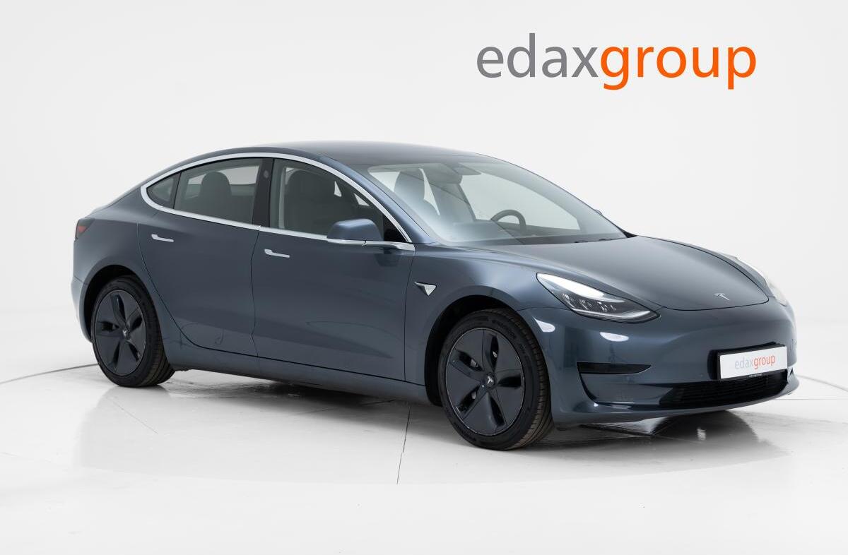 TESLA Model 3 Standard Range Plus RWD