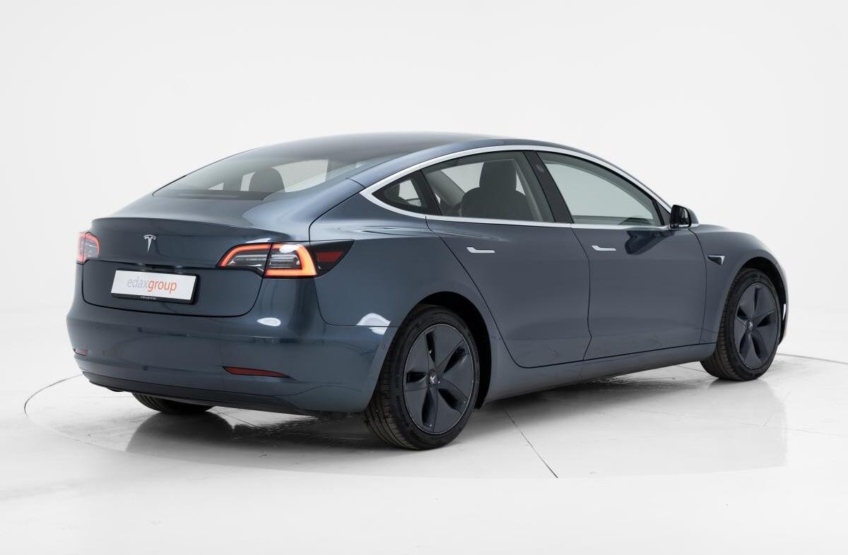 TESLA Model 3 Standard Range Plus RWD