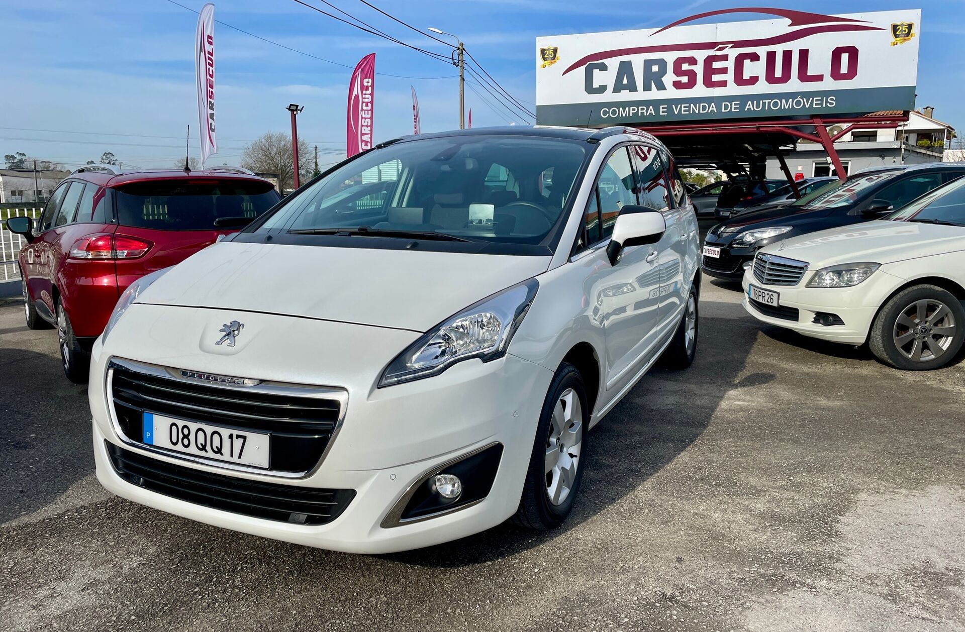 PEUGEOT 5008 1.6 BlueHDi Allure