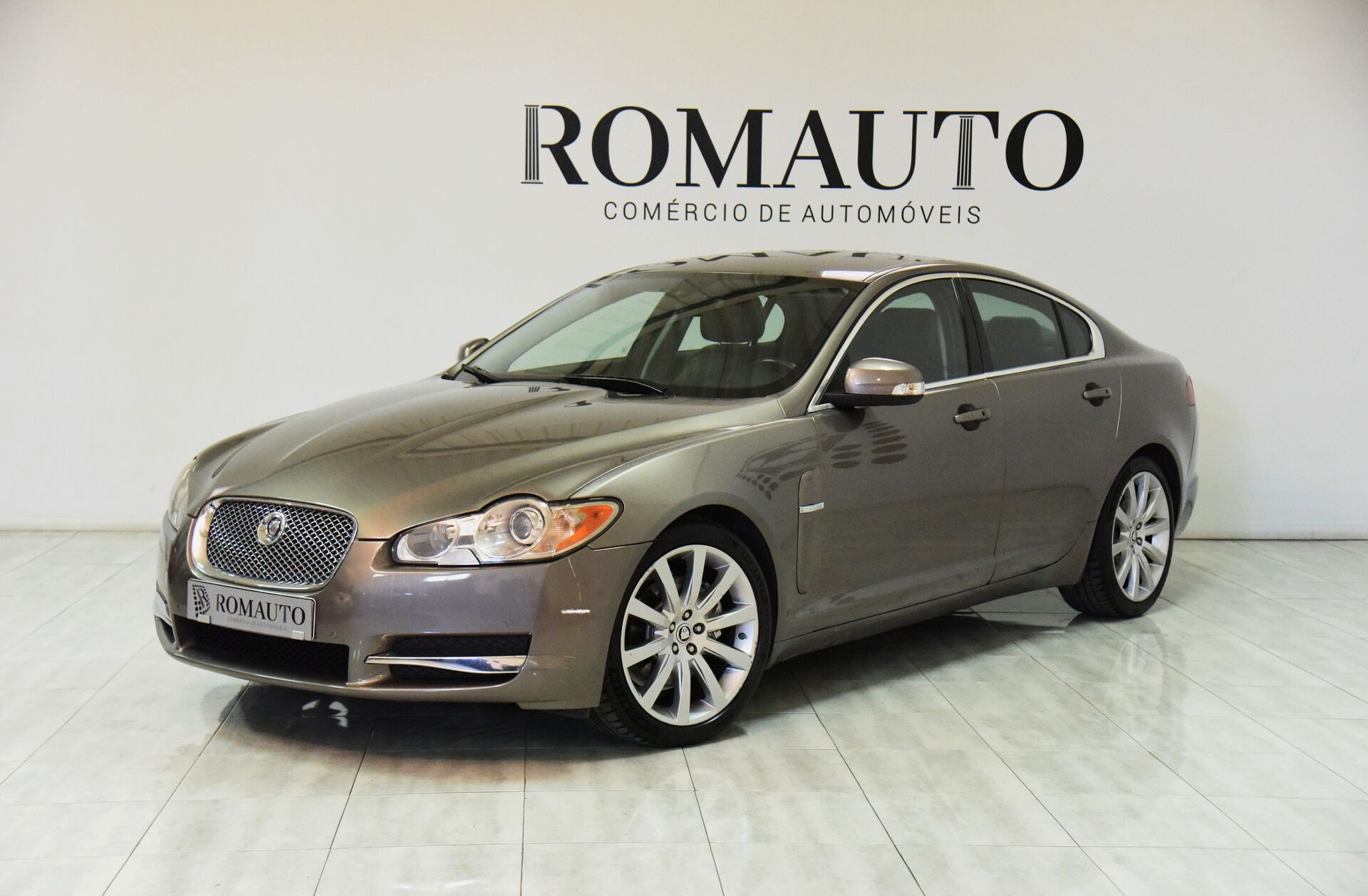 JAGUAR XF 2.7 D V6 Luxury