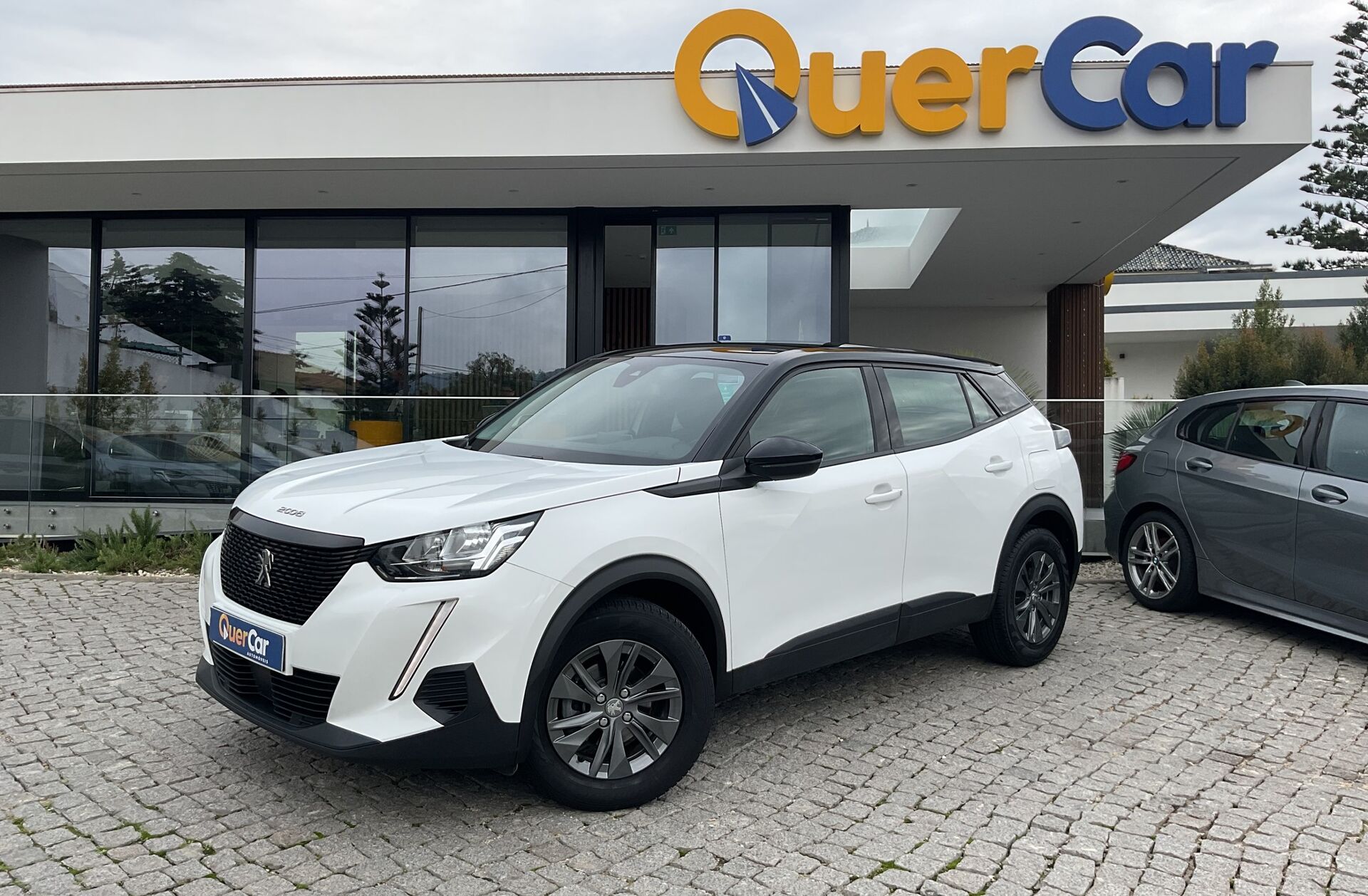 PEUGEOT 2008 1.2 PureTech Active Pack