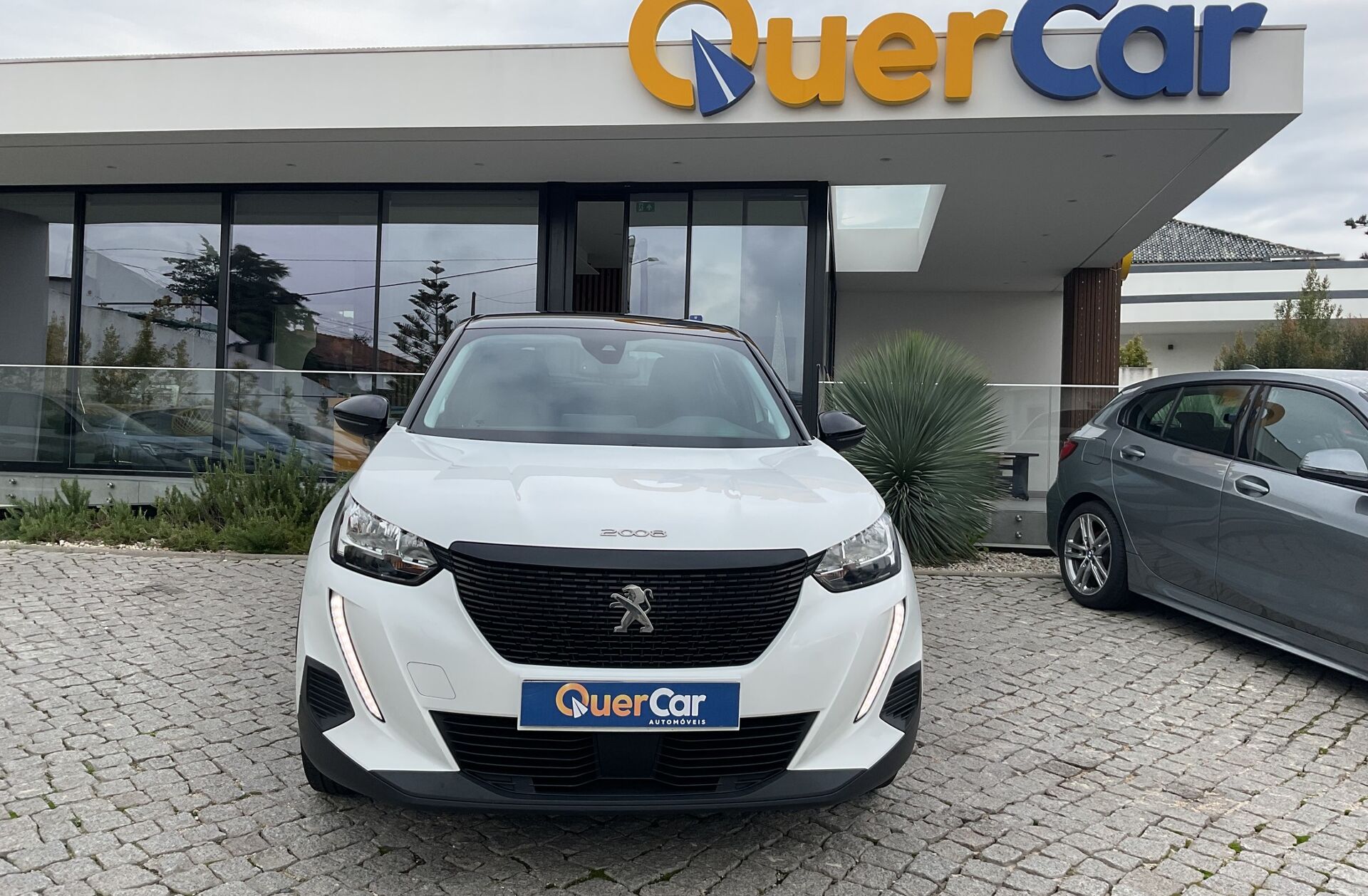 PEUGEOT 2008 1.2 PureTech Active Pack