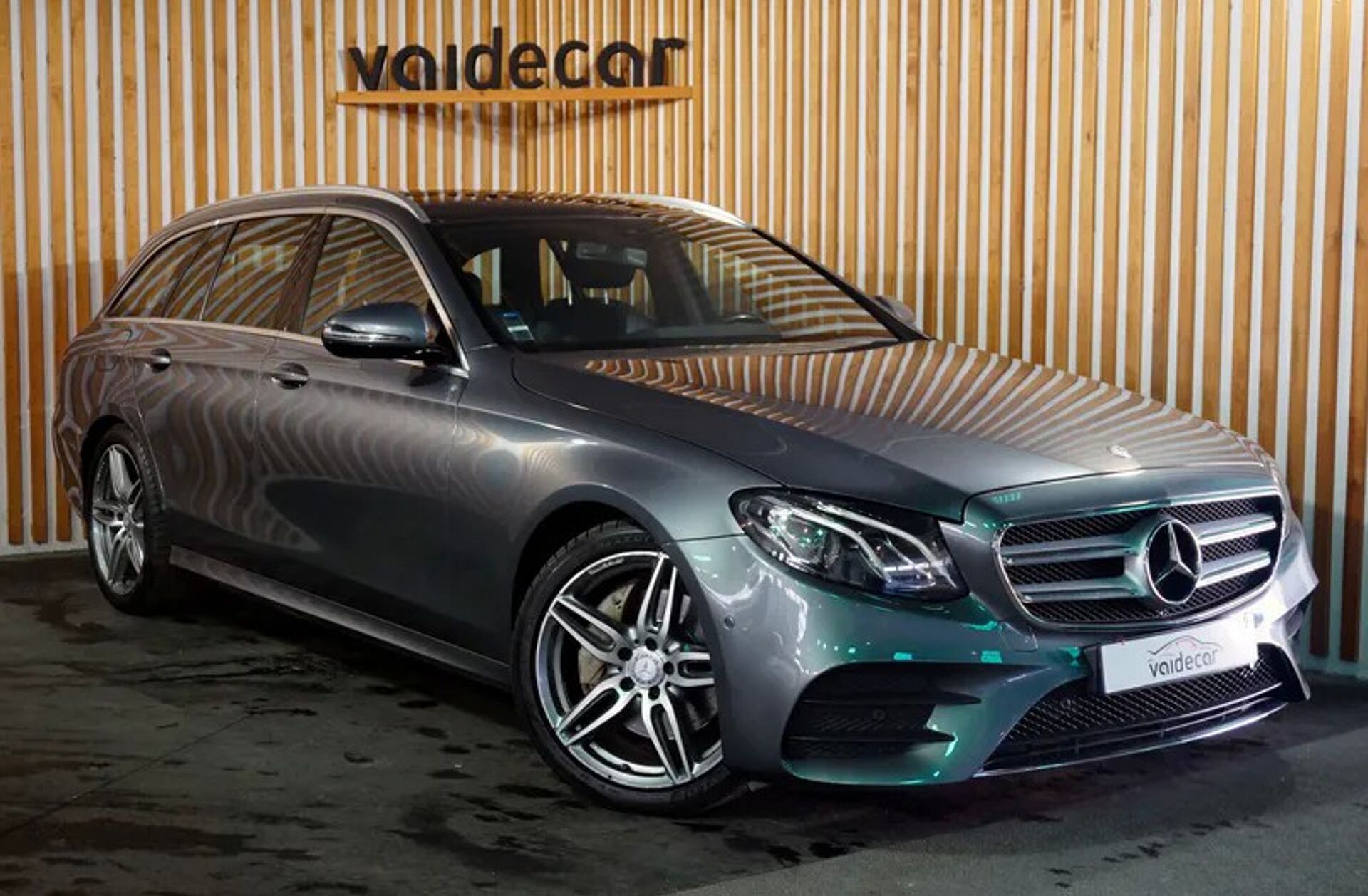 MERCEDES Classe E E 220 d AMG designo