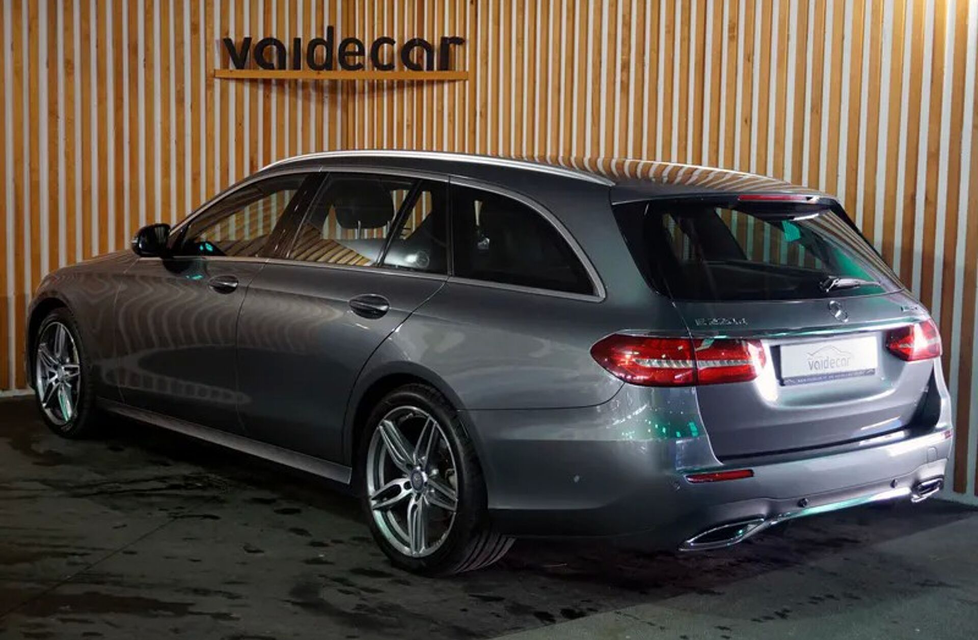 MERCEDES Classe E E 220 d AMG designo