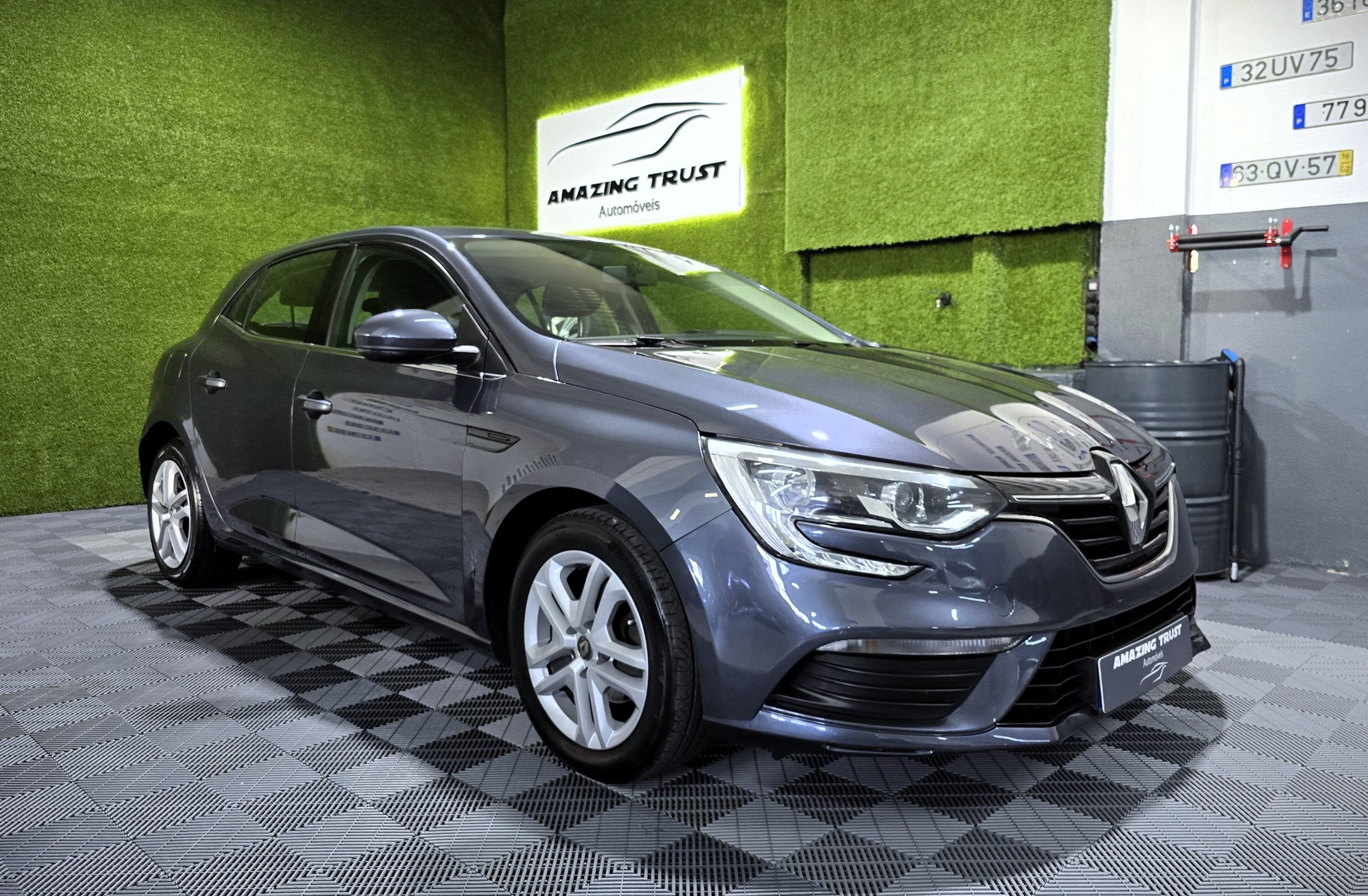 RENAULT Mégane 1.5 Blue dCi Zen