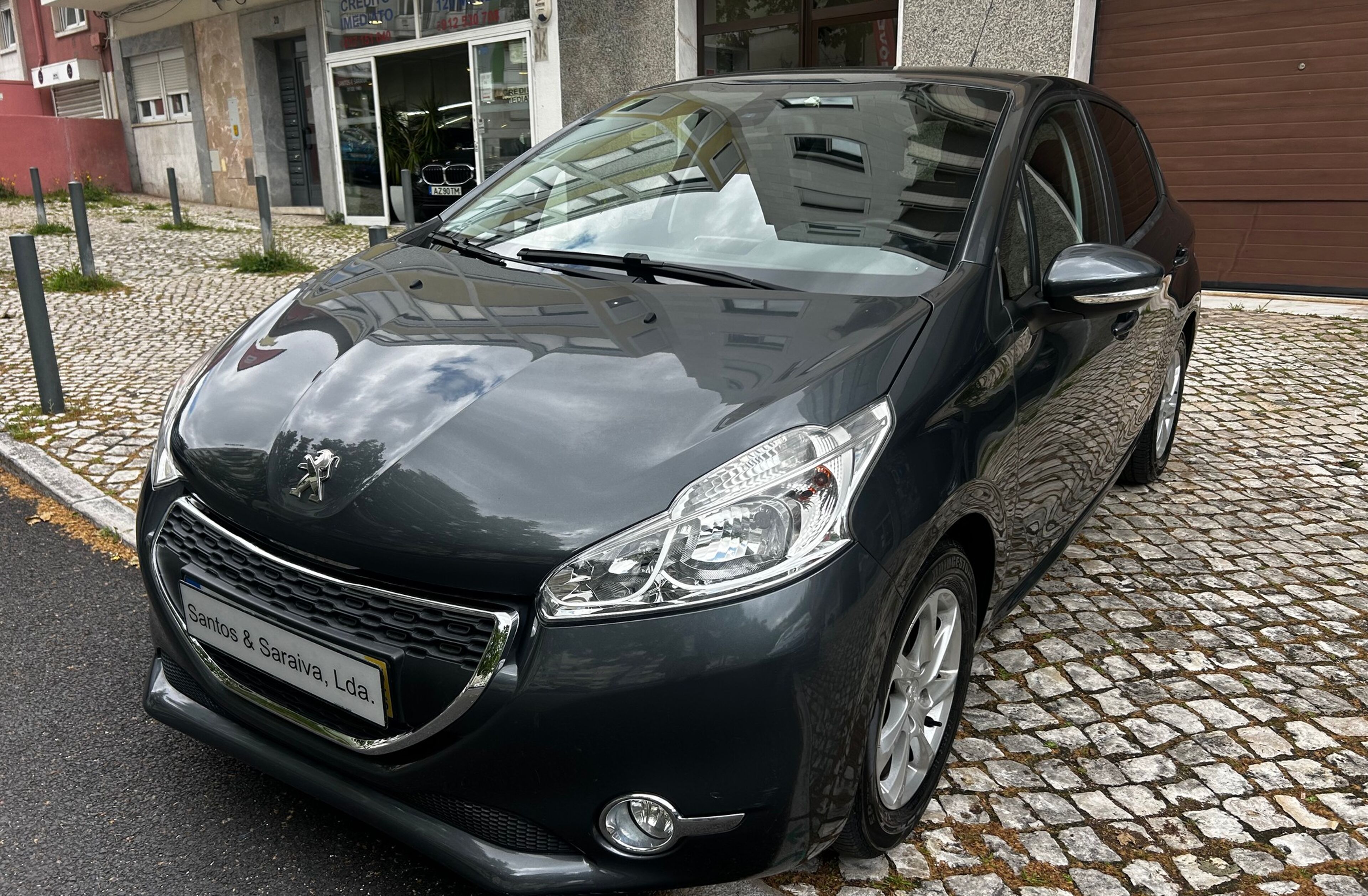 PEUGEOT 208 1.2 VTi SE Style