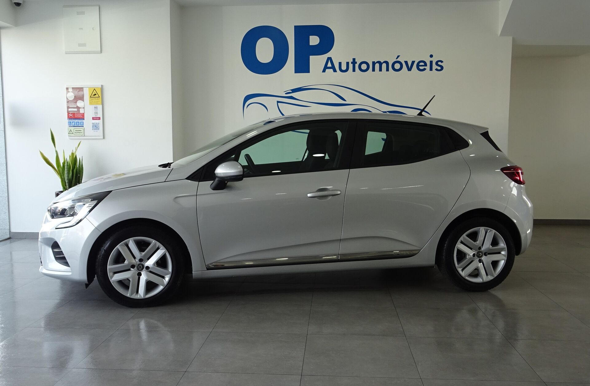 RENAULT Clio 1.5 Blue dCi Intens