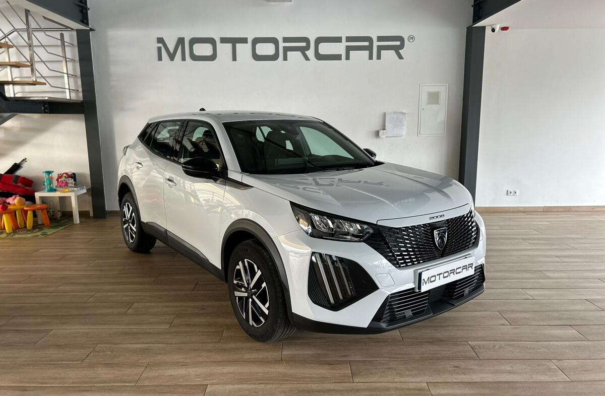 PEUGEOT 2008 1.2 PureTech Active
