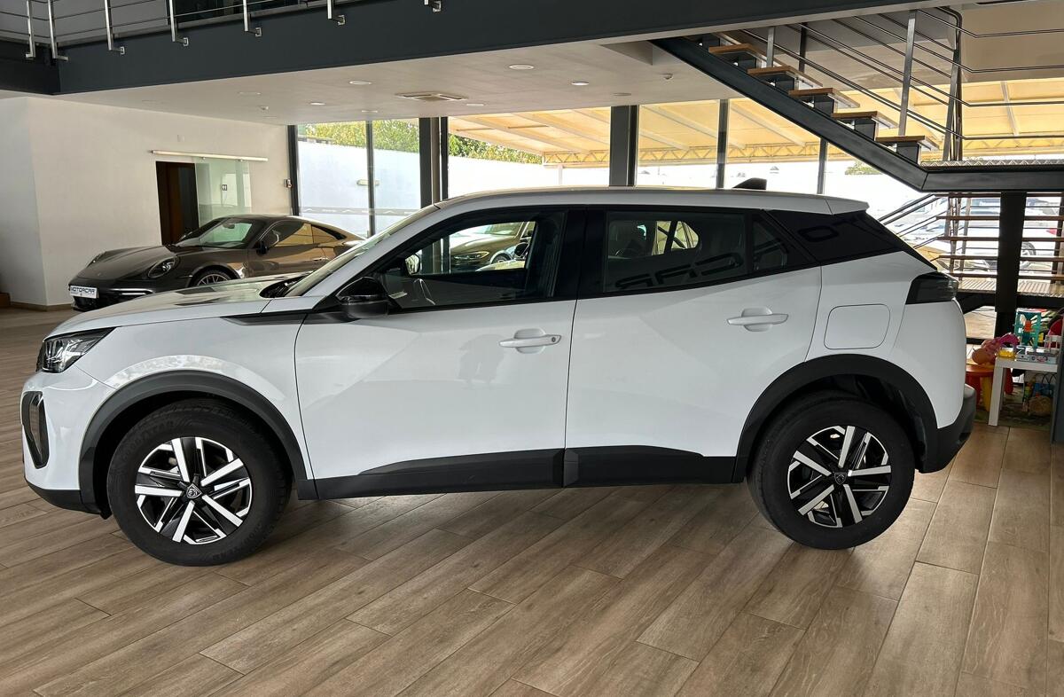 PEUGEOT 2008 1.2 PureTech Active